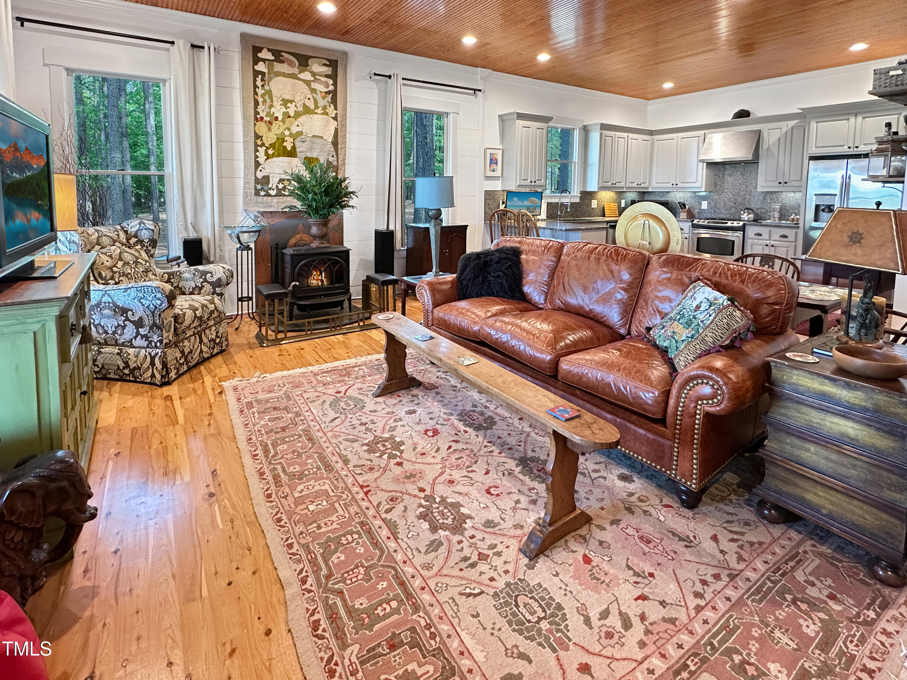 480 Deer Hollow