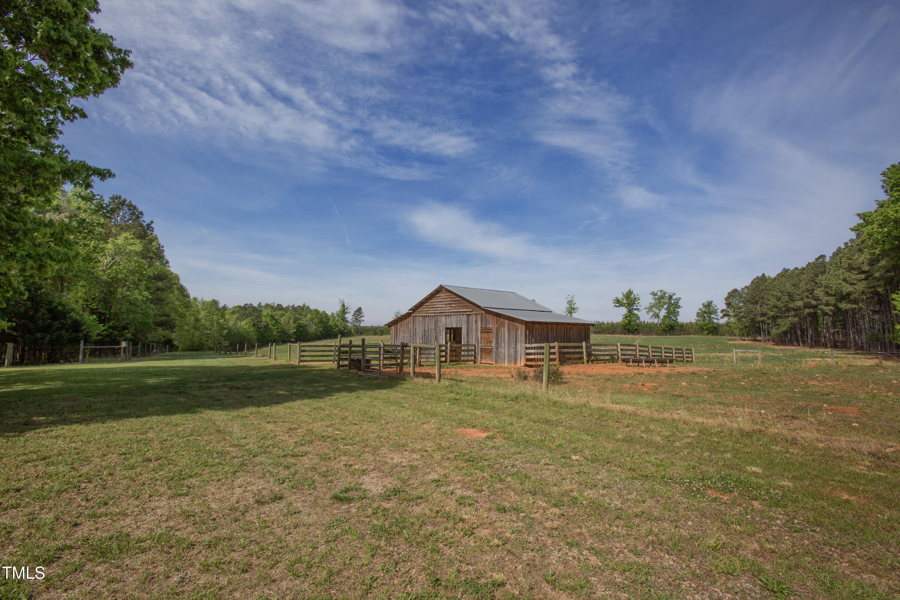 480 Deer Hollow