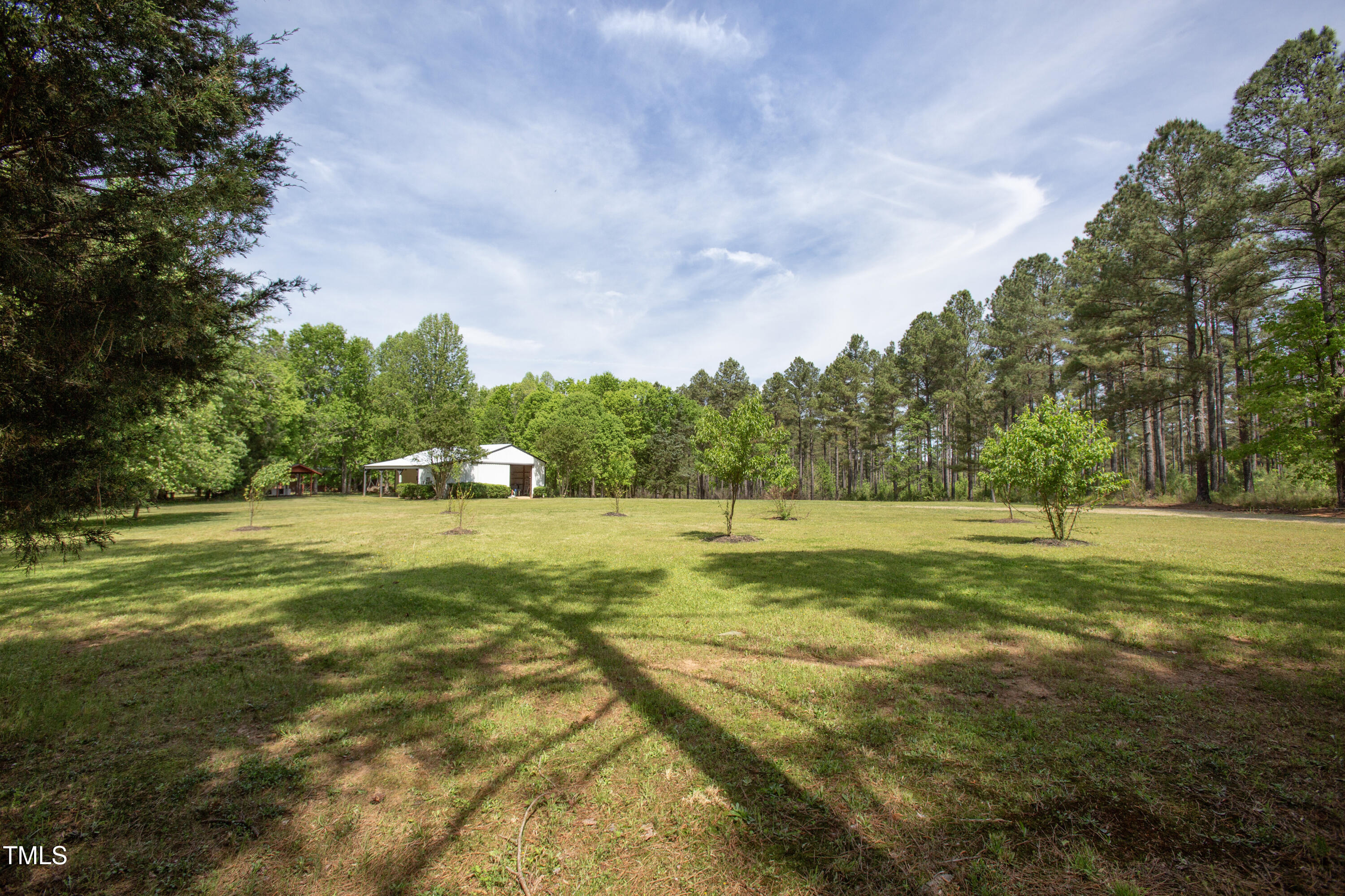 480 Deer Hollow