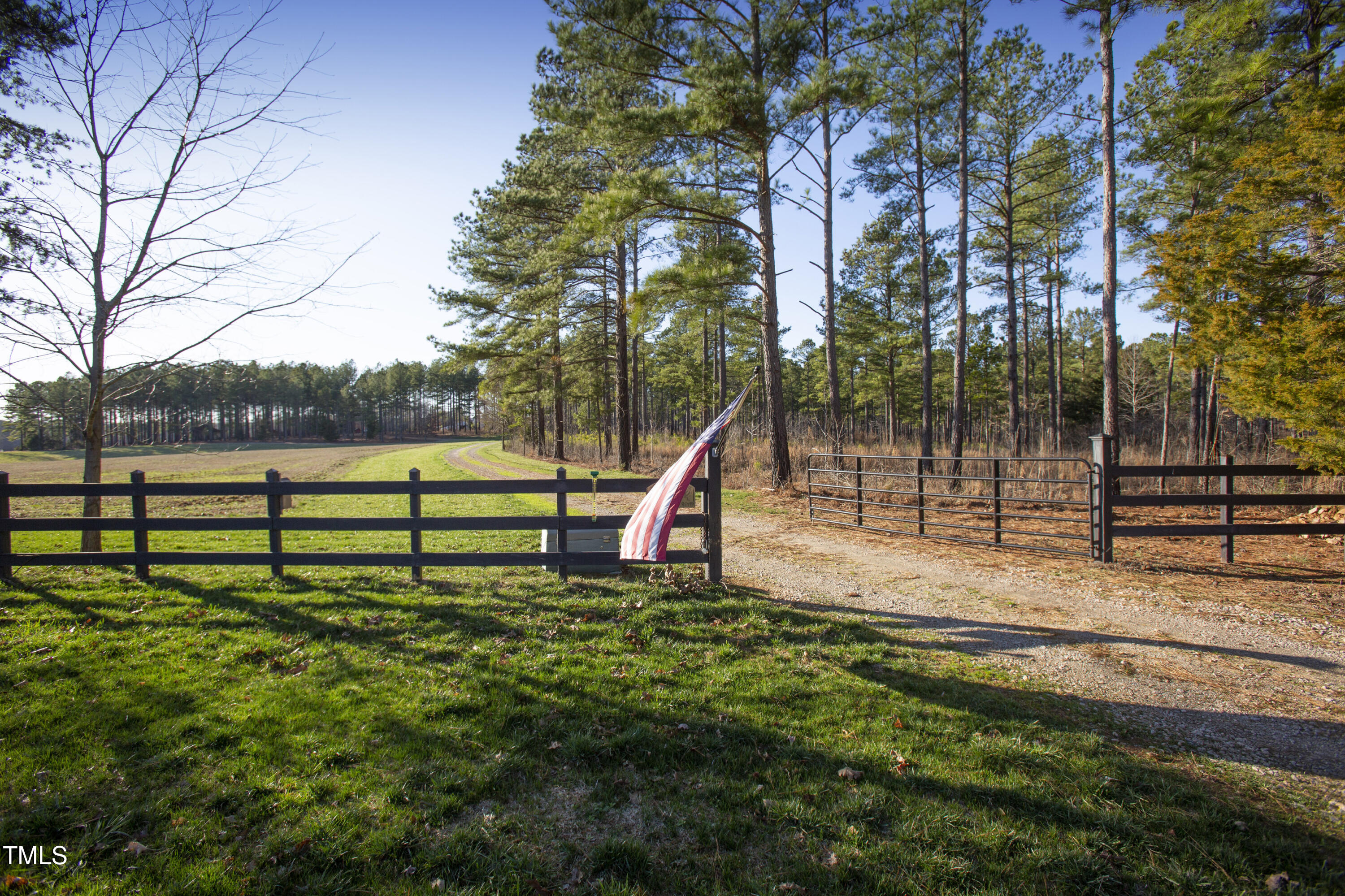 480 Deer Hollow