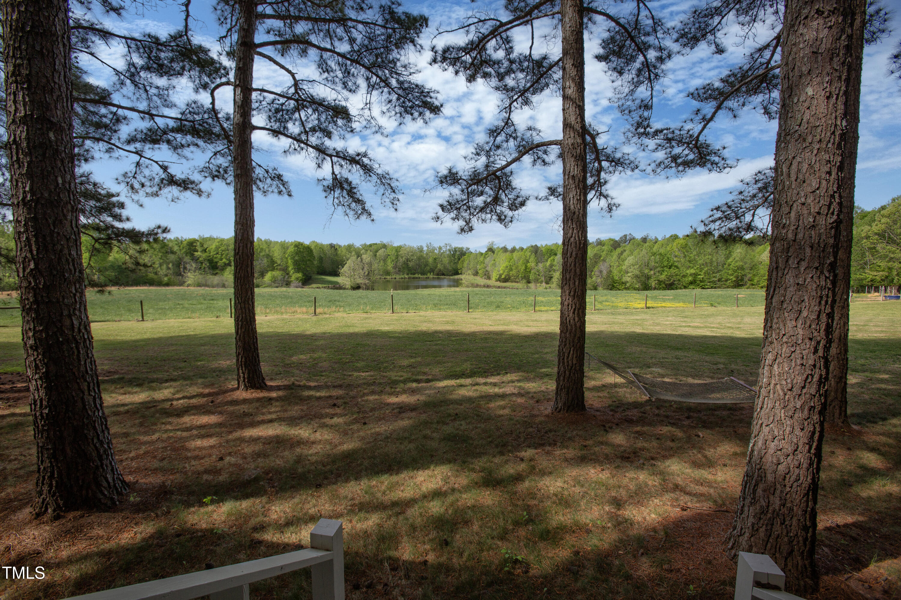 480 Deer Hollow