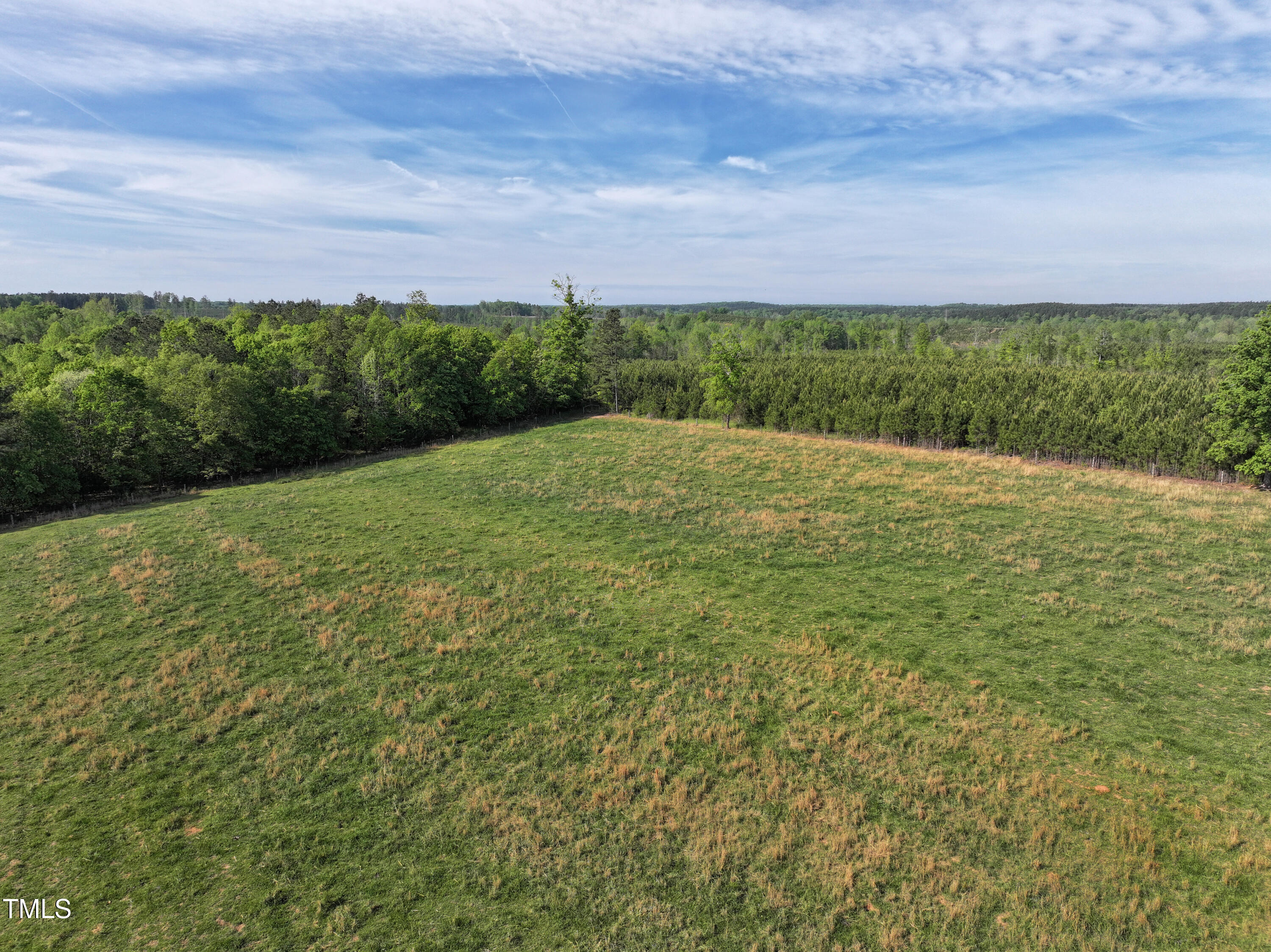 480 Deer Hollow