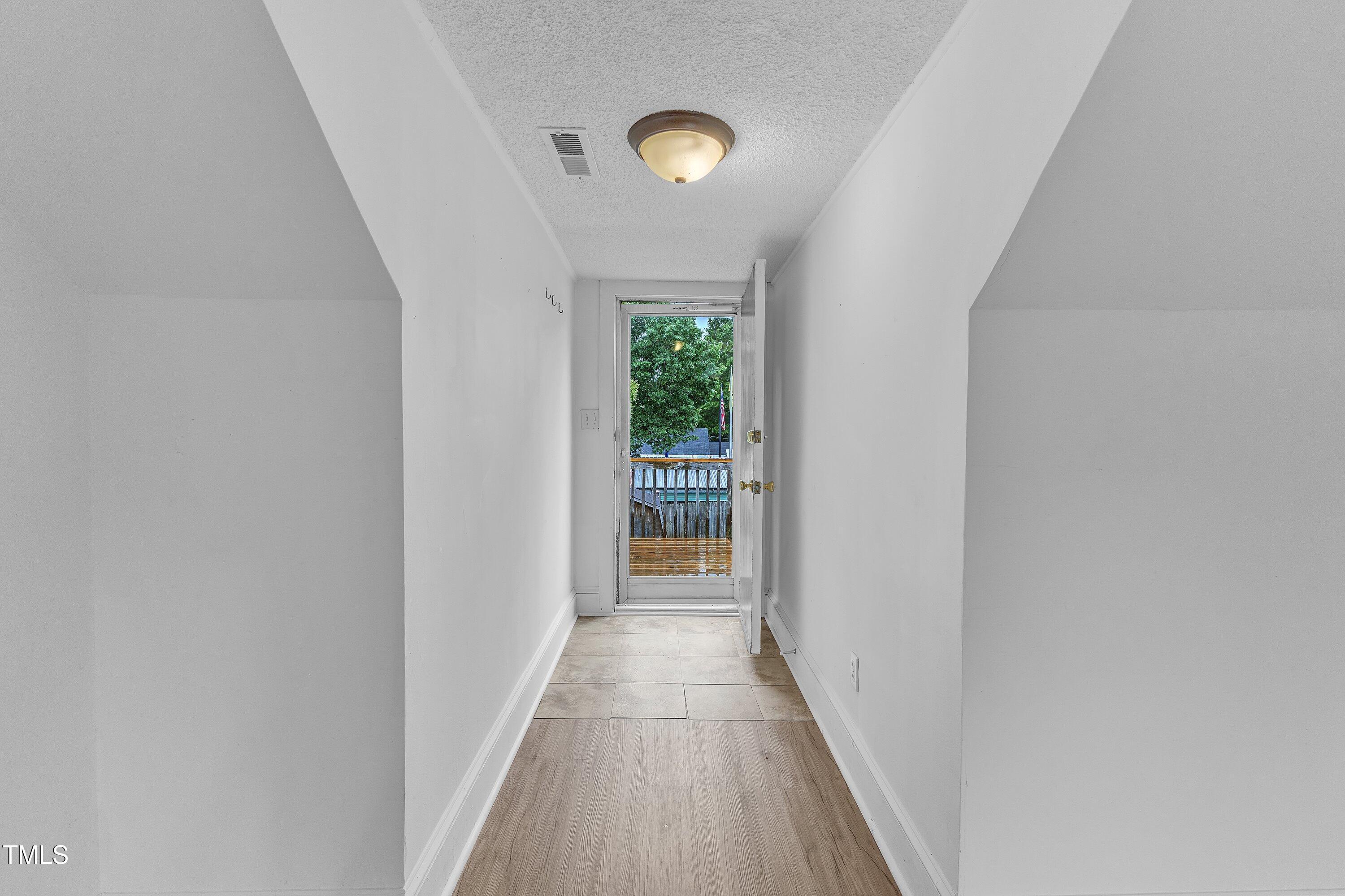 302 Hester Street
