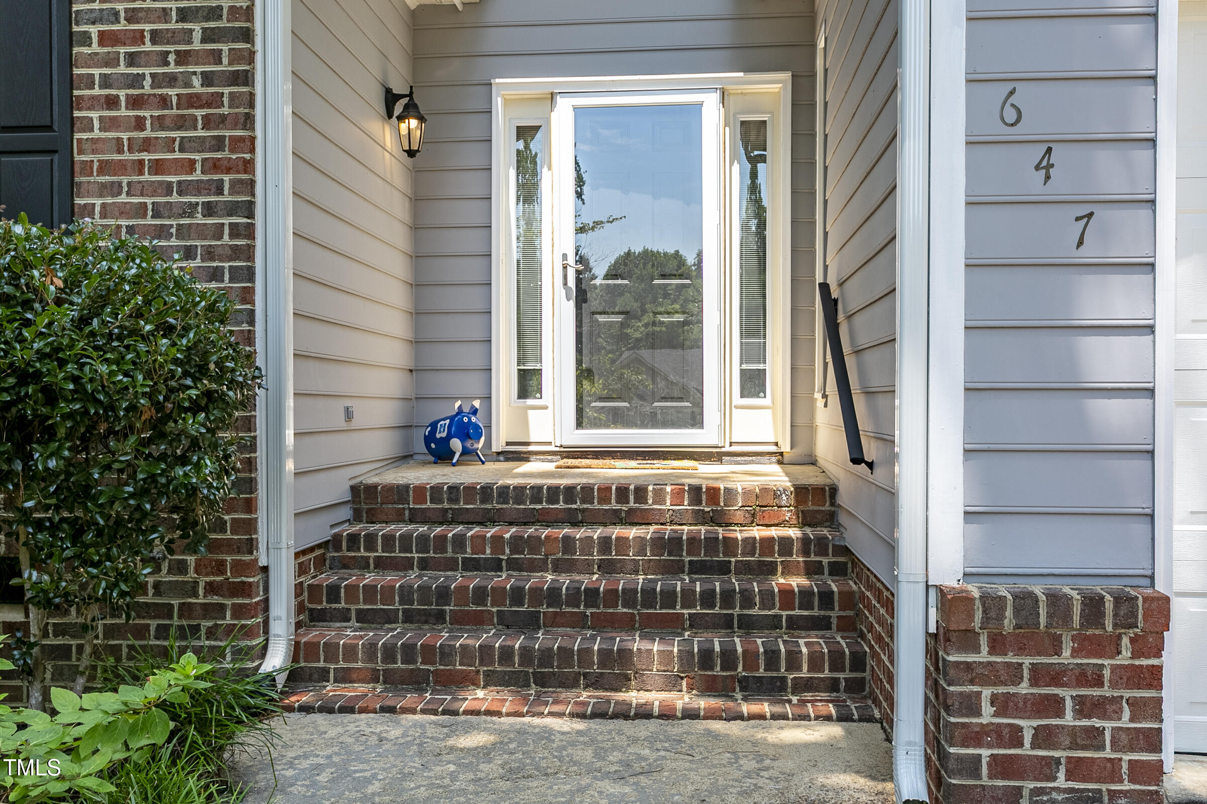647 Guinness Place