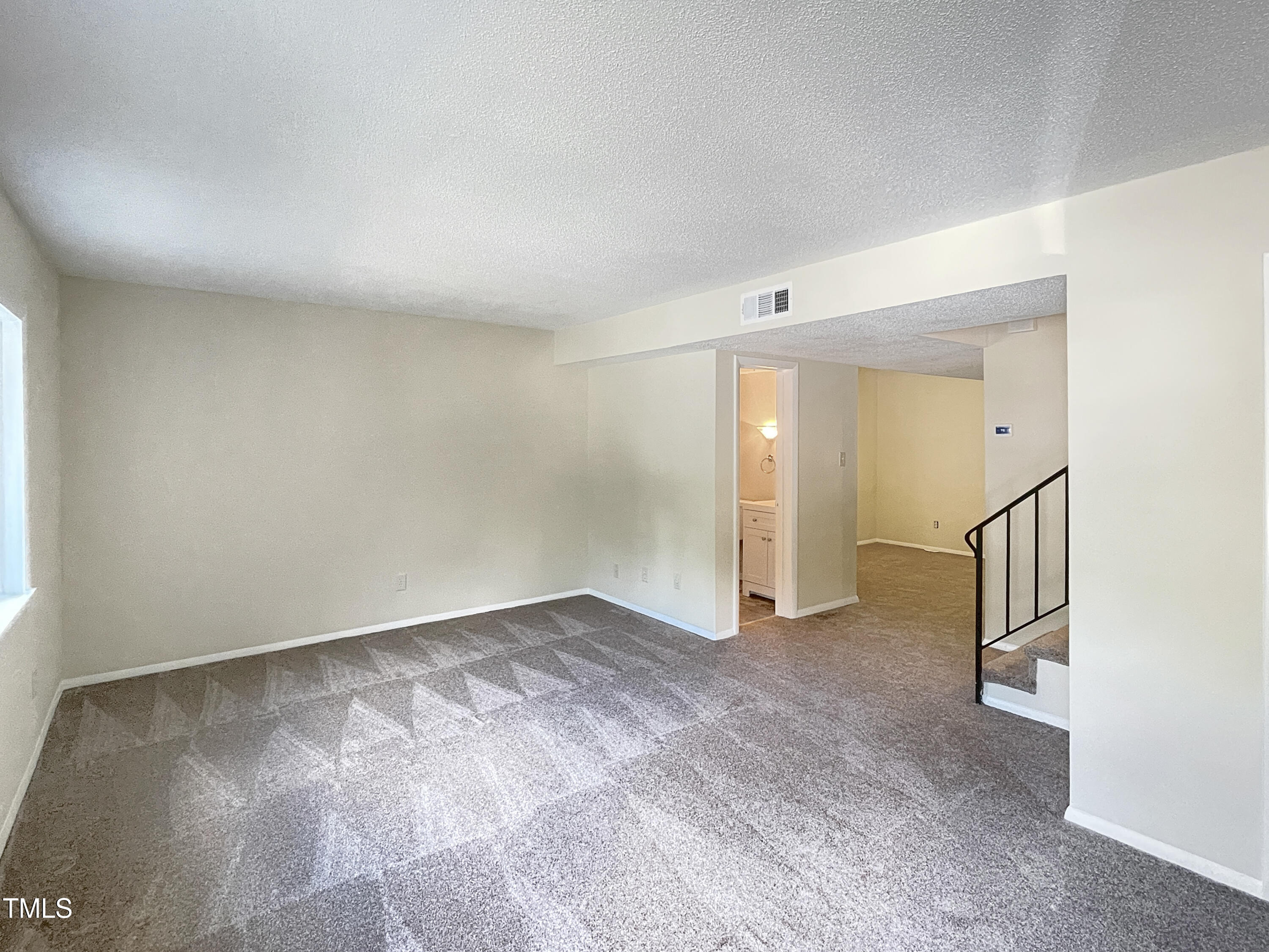 1409 Foxwood Drive
