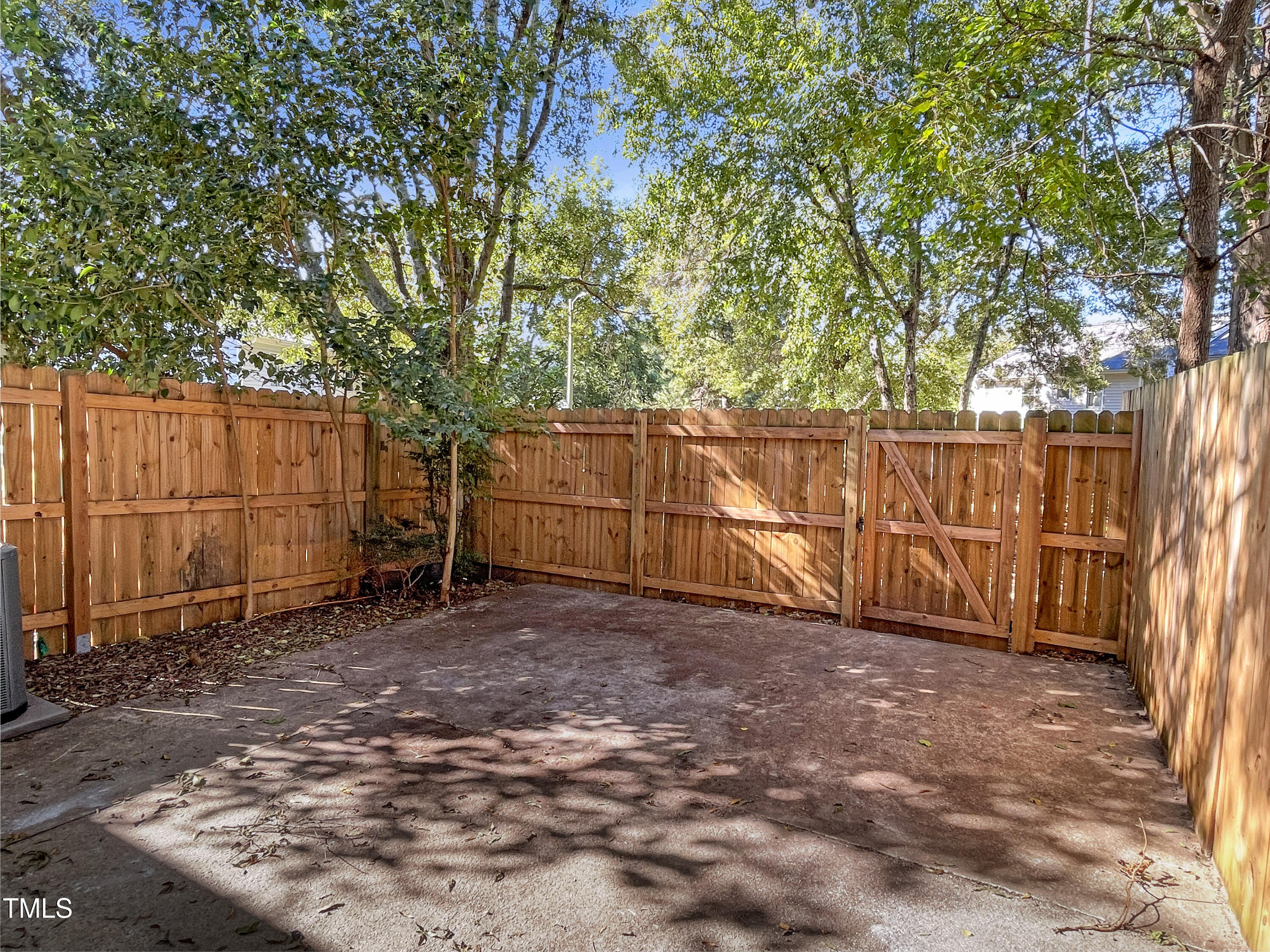 1409 Foxwood Drive