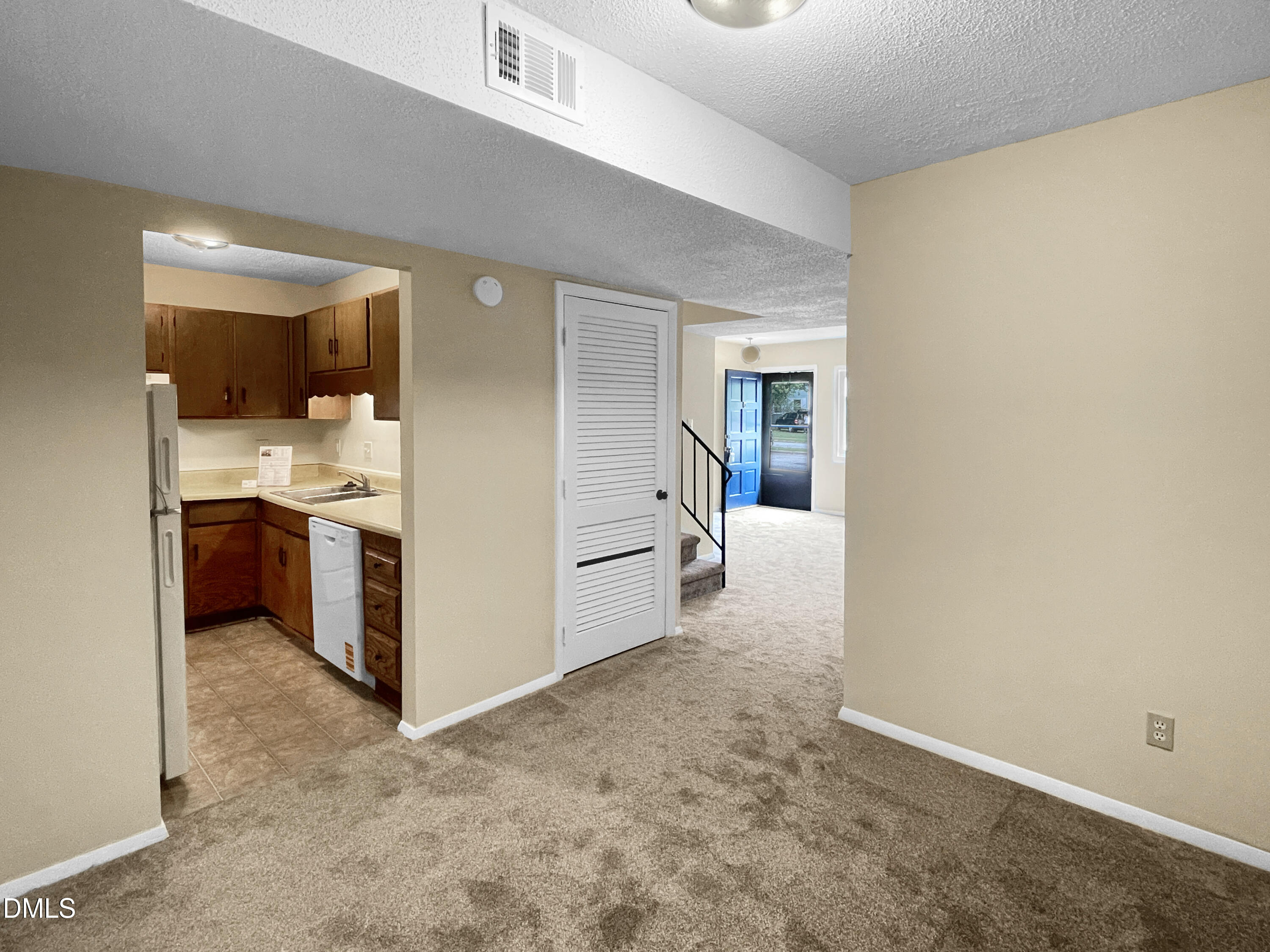 1409 Foxwood Drive