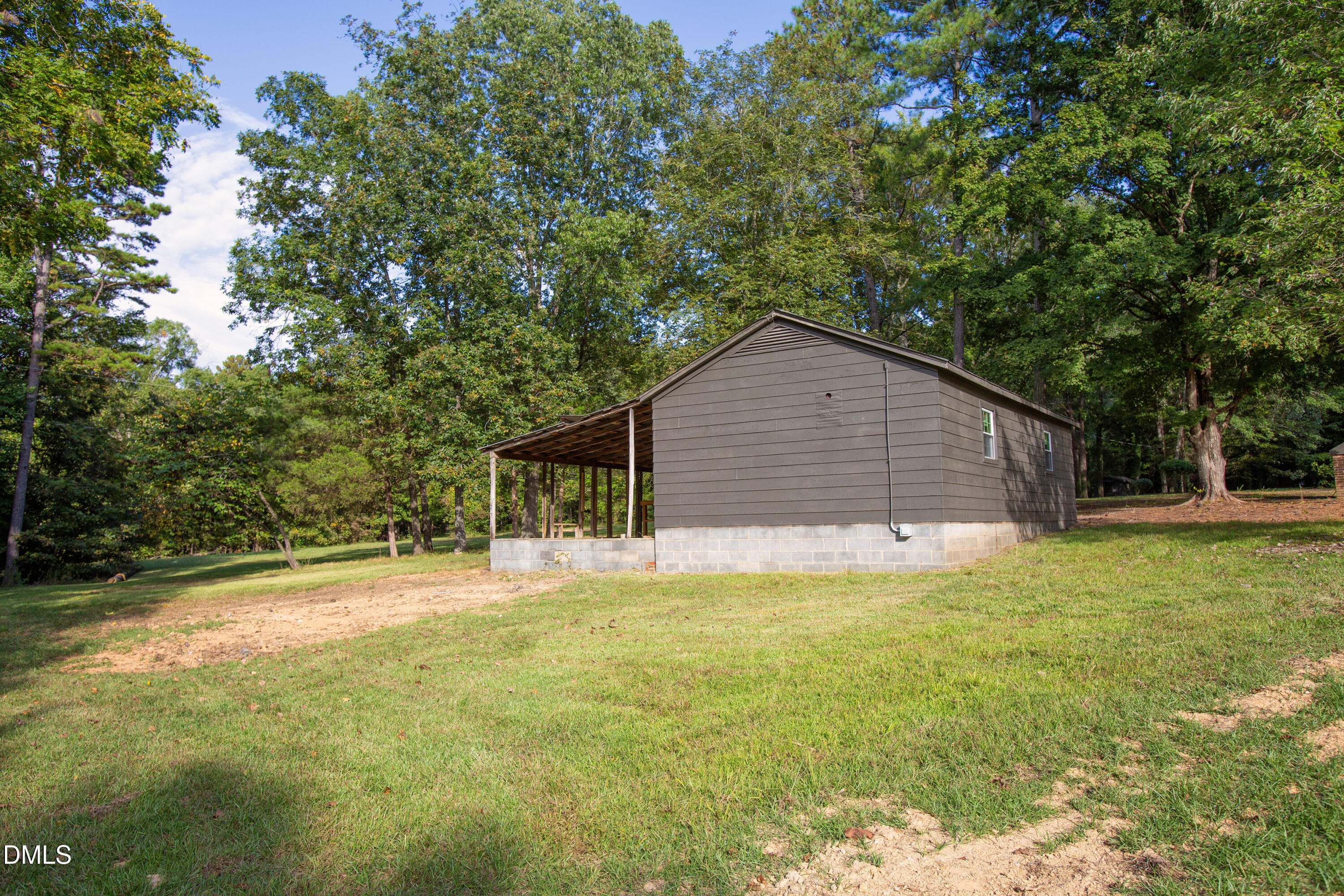 5512 Redwood Road