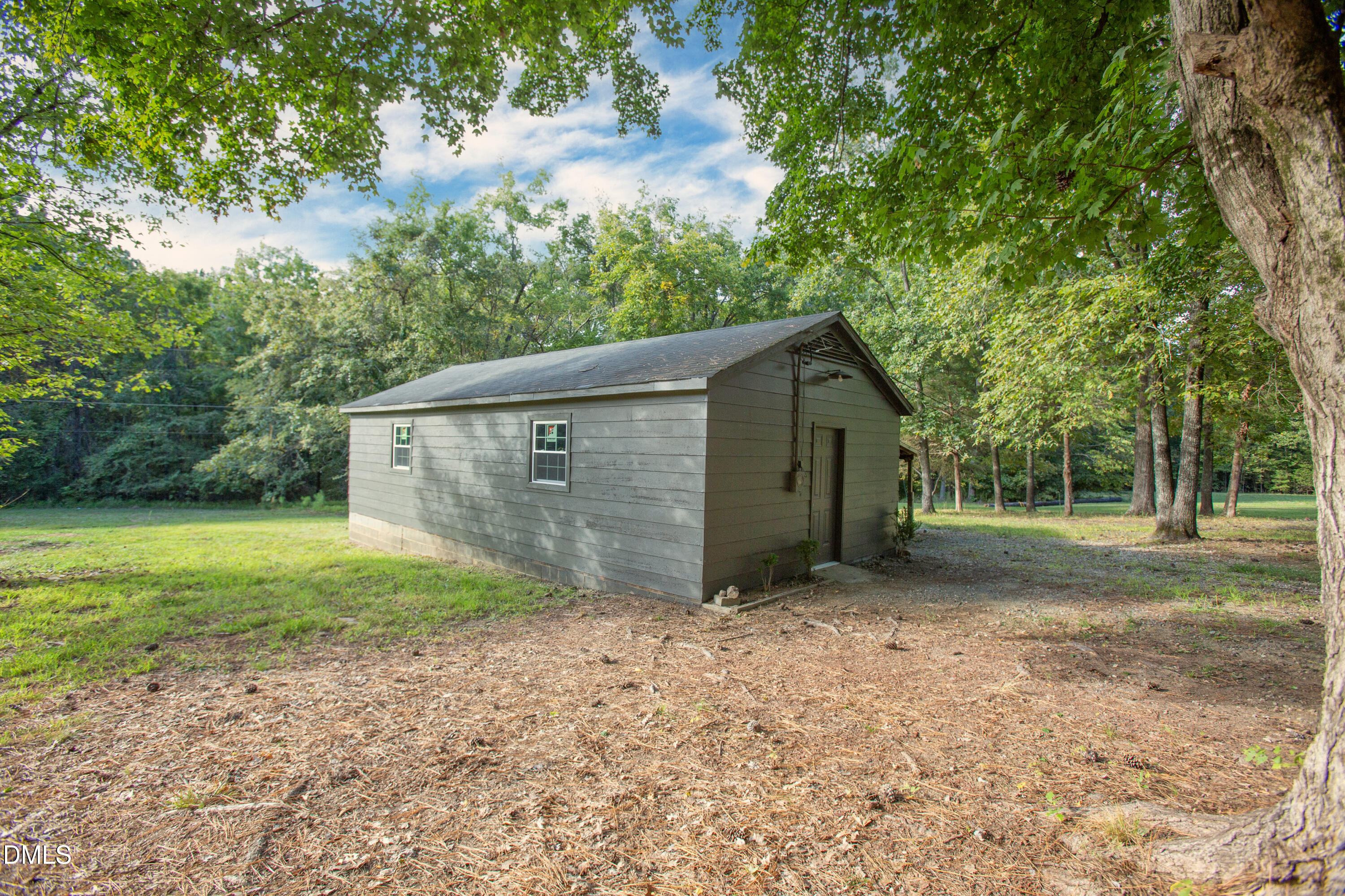 5512 Redwood Road