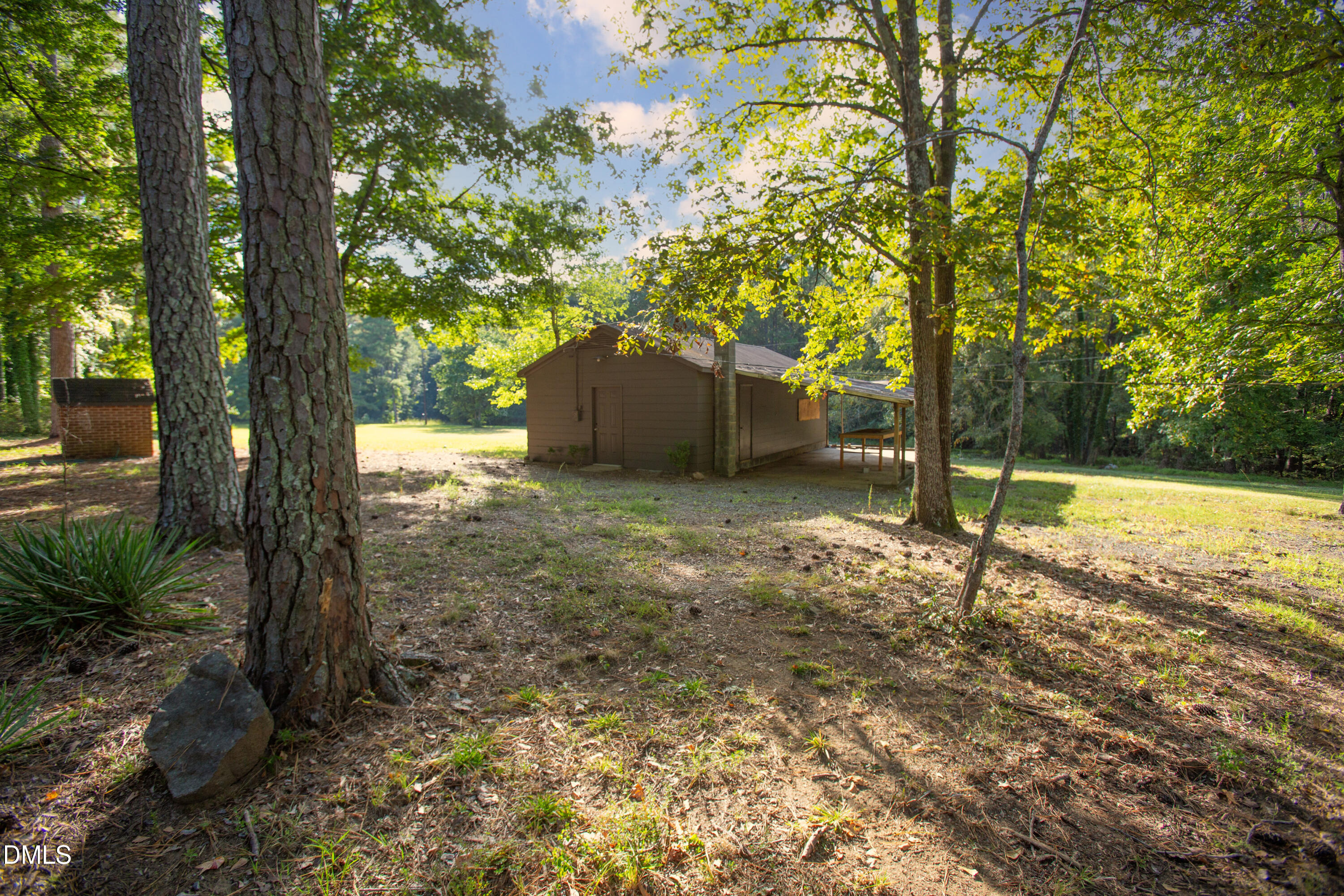 5512 Redwood Road