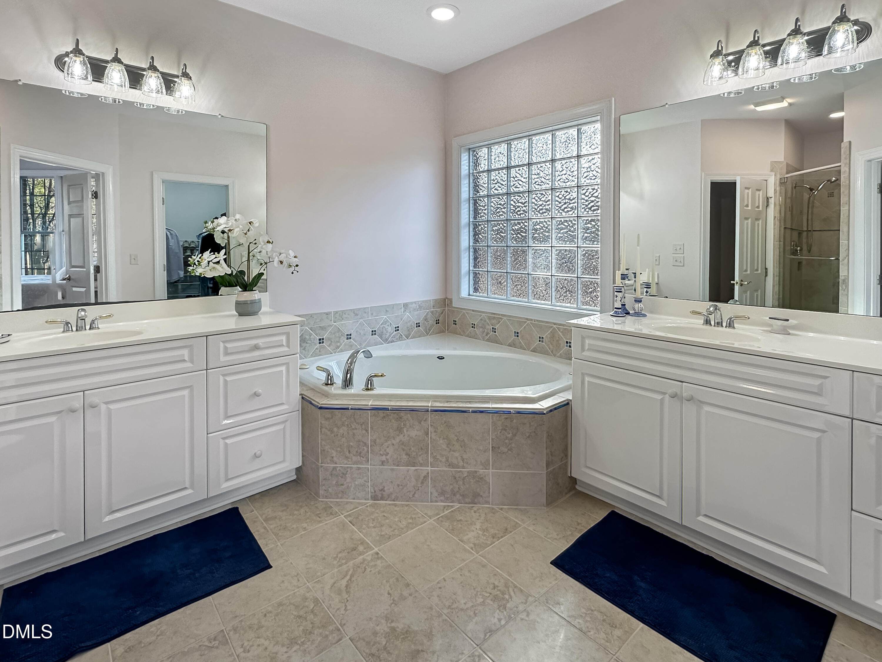 2769 Weaver Hill Drive