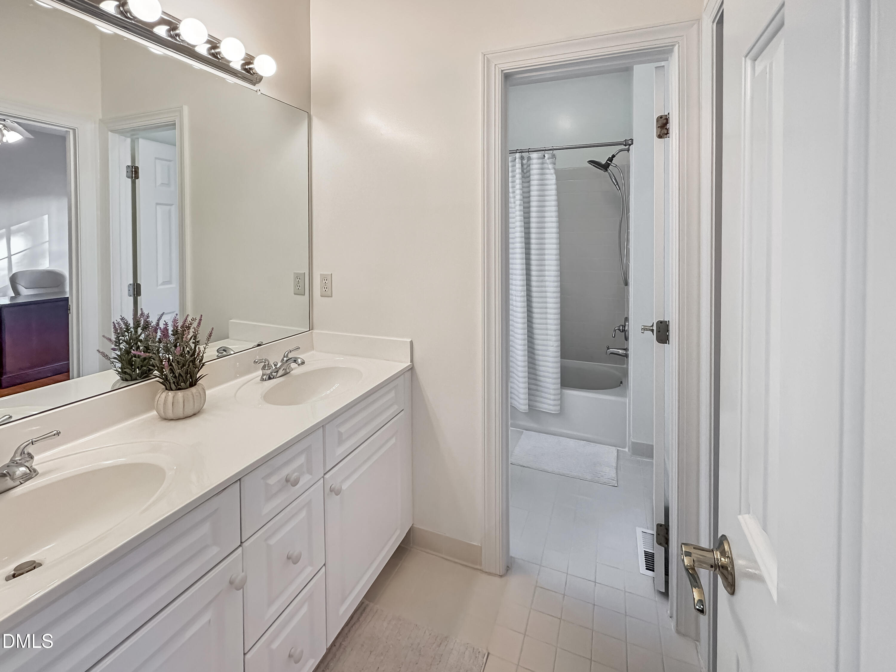 2769 Weaver Hill Drive