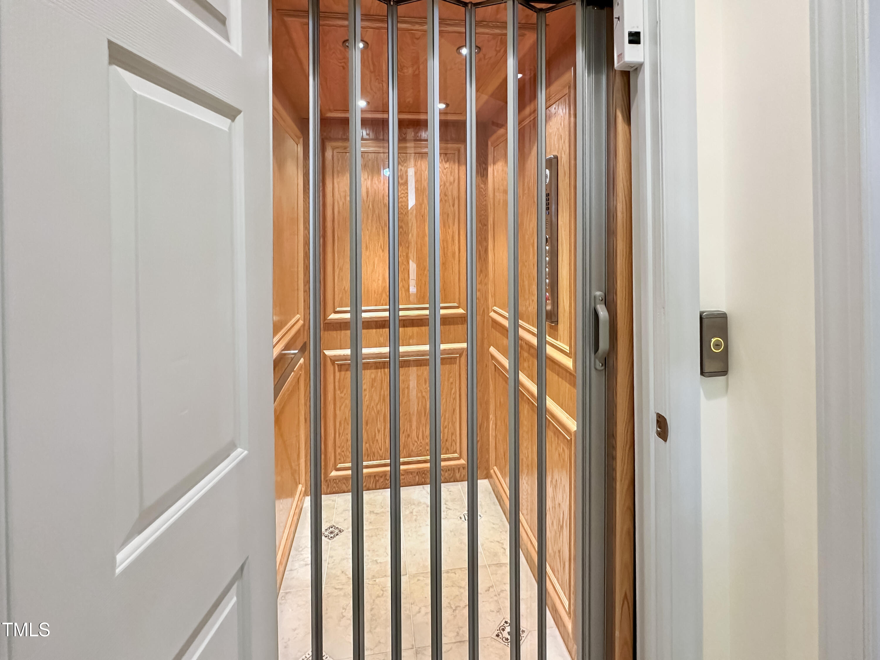 101 Painted Rock Court