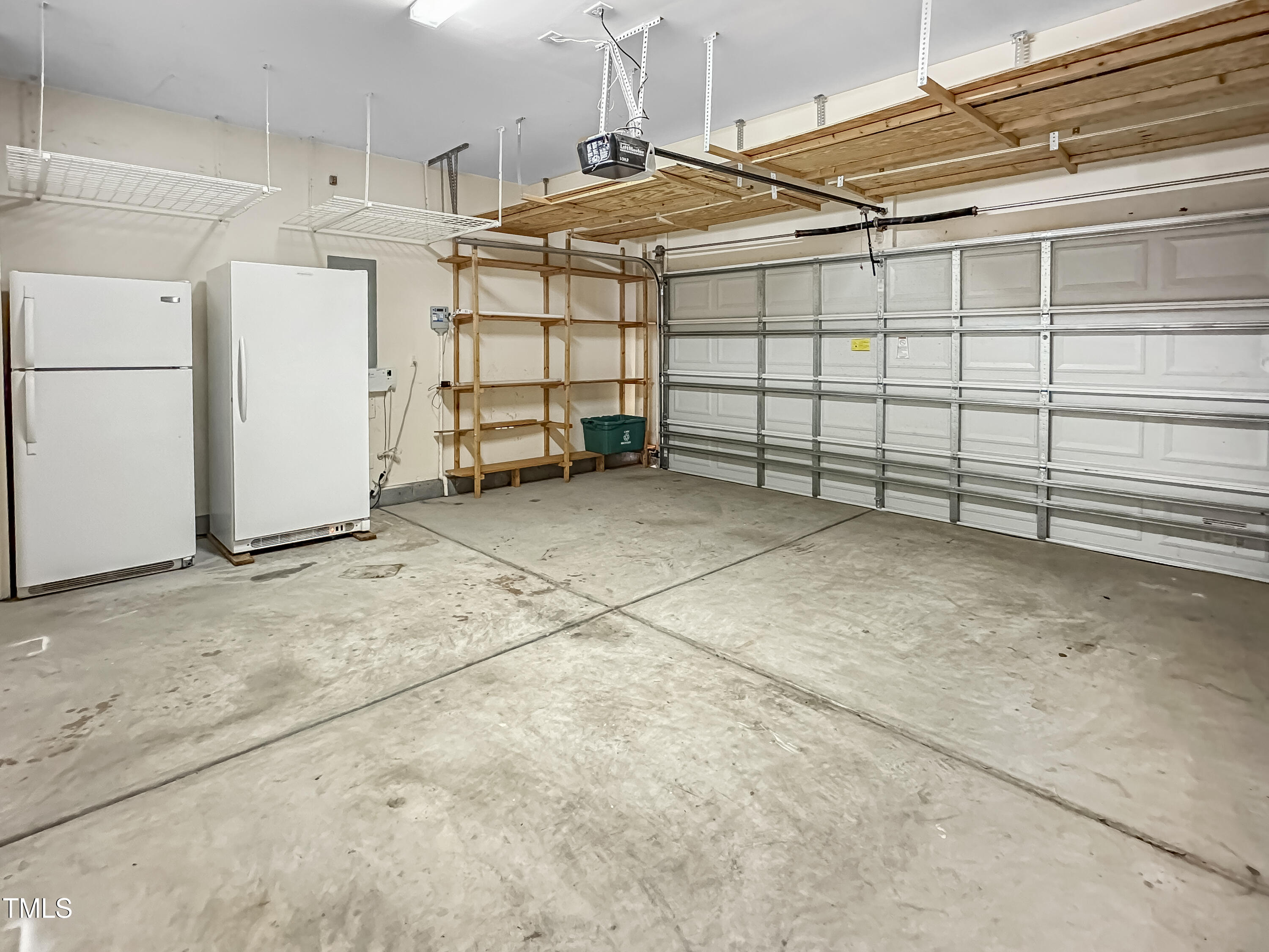 804 Blue Thorn Drive