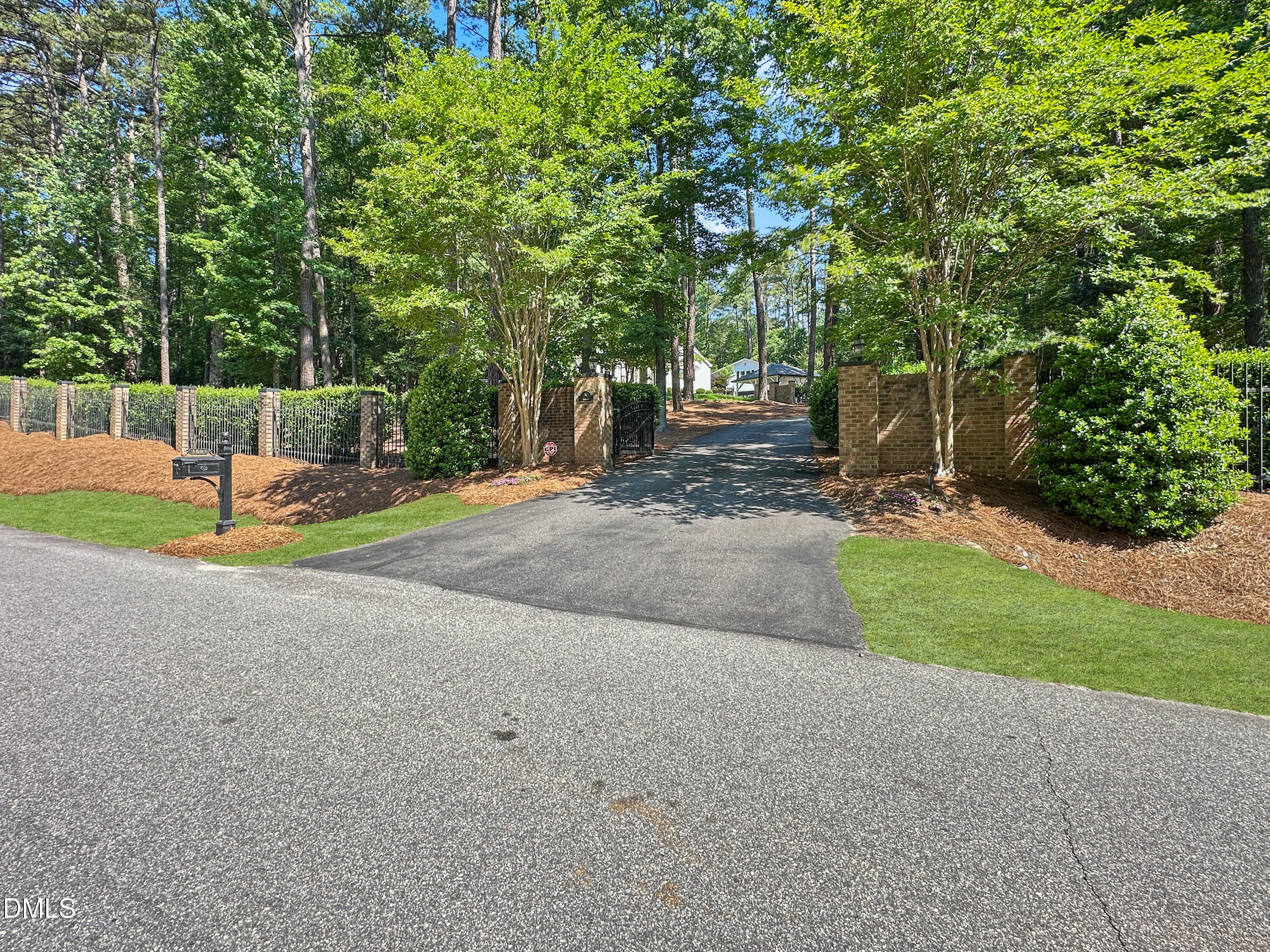 3005 Horse Shoe Farm Road