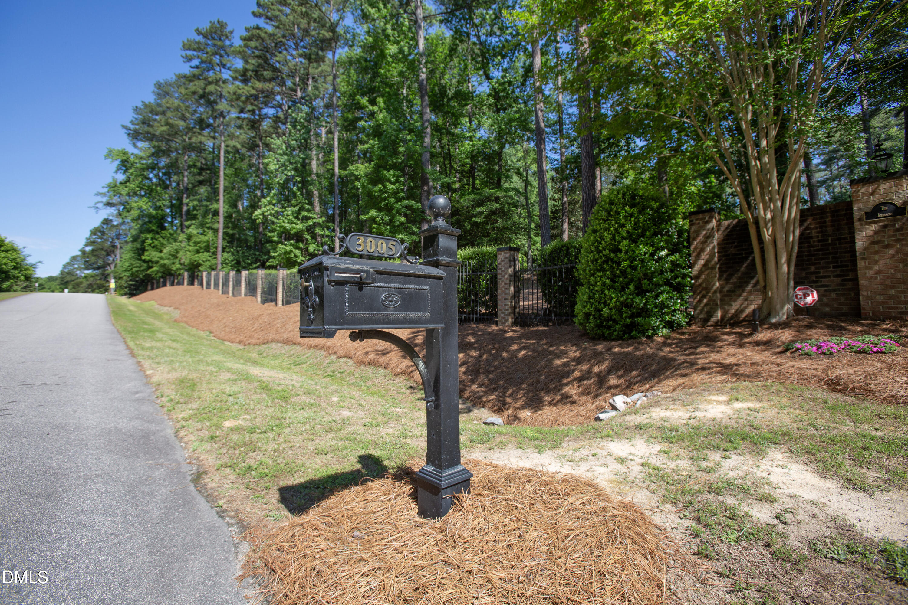3005 Horse Shoe Farm Road