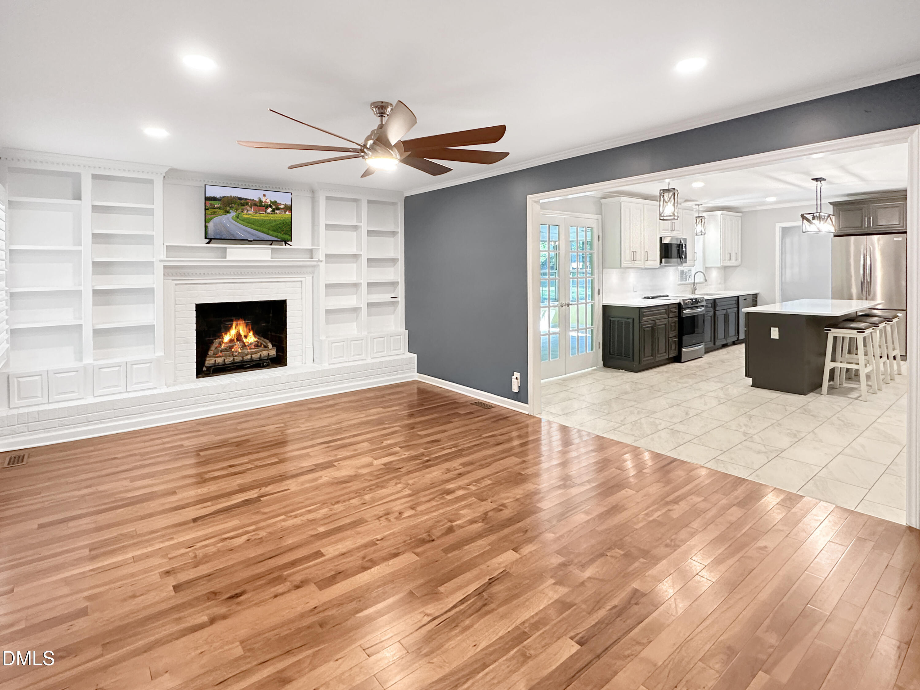 1208 Lake Glad Road