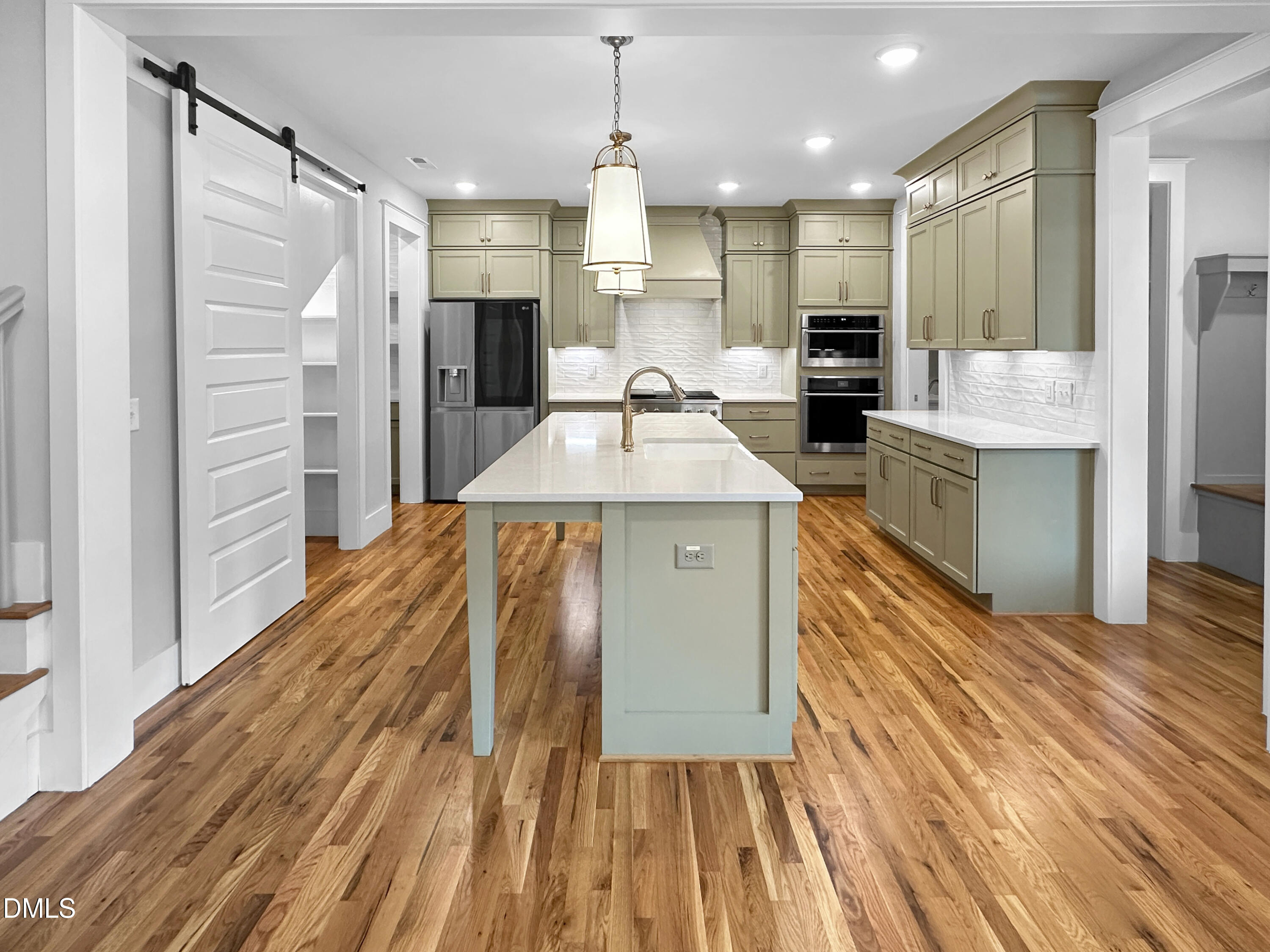 1037 Whitehall Circle