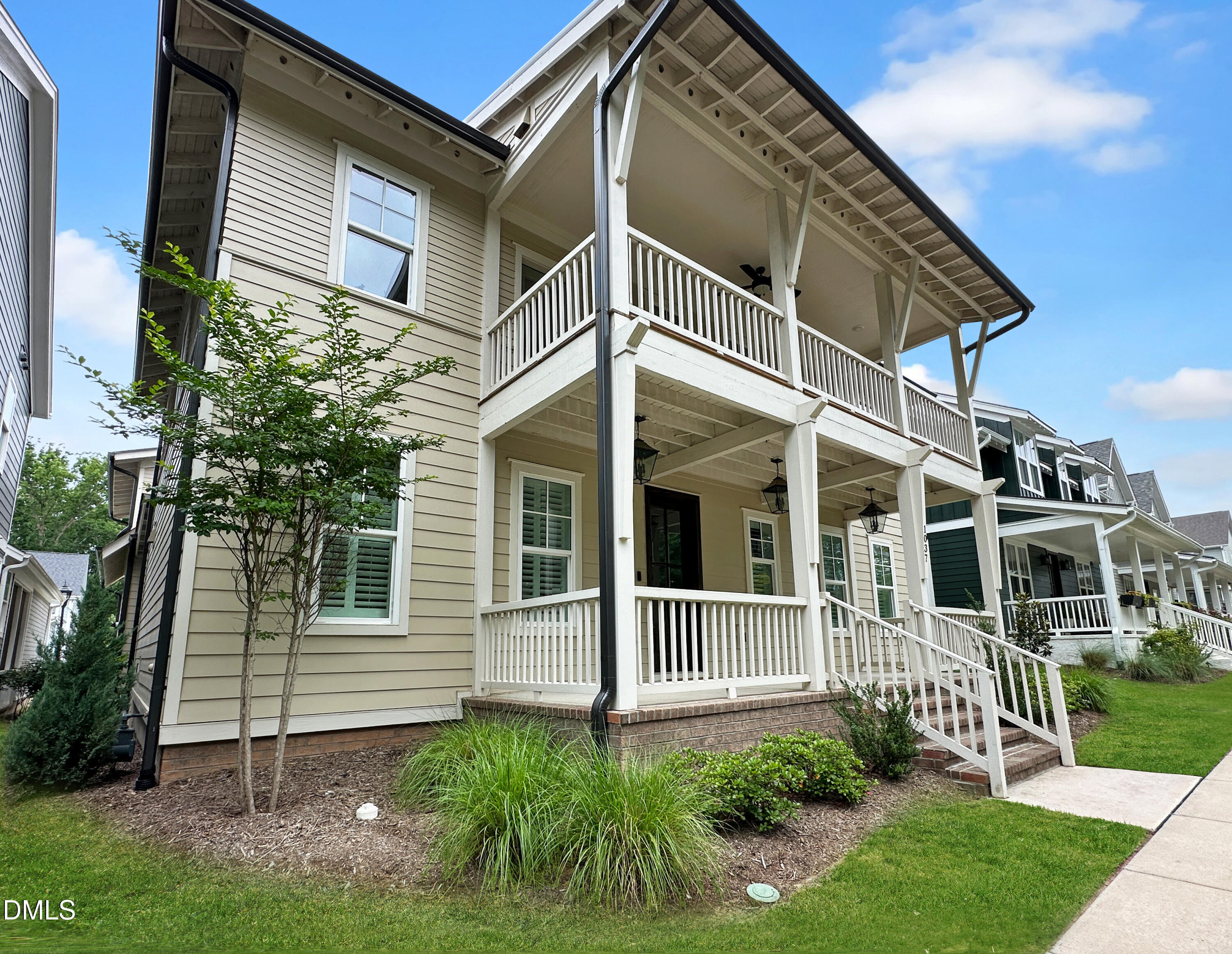 1037 Whitehall Circle
