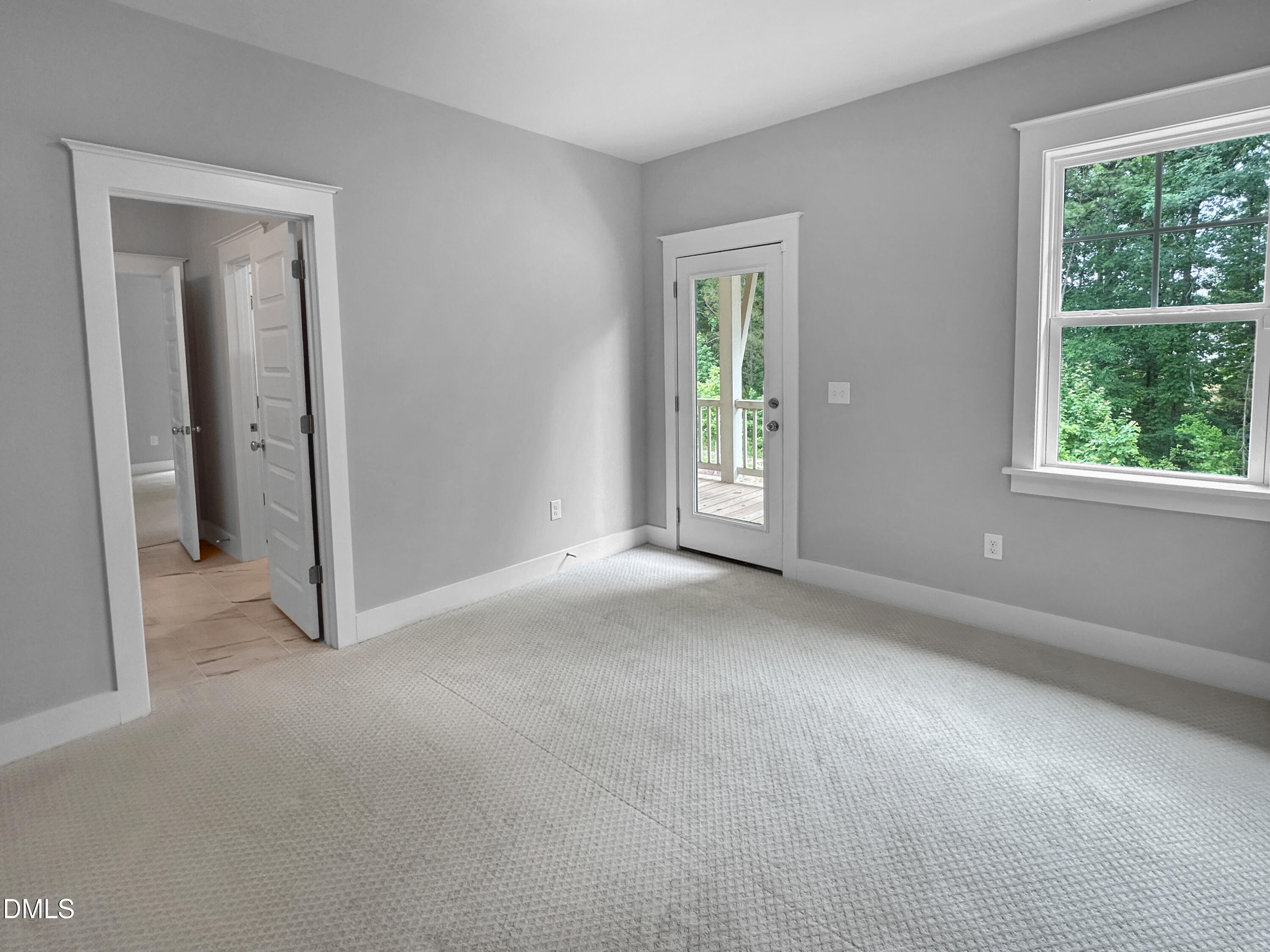 1037 Whitehall Circle