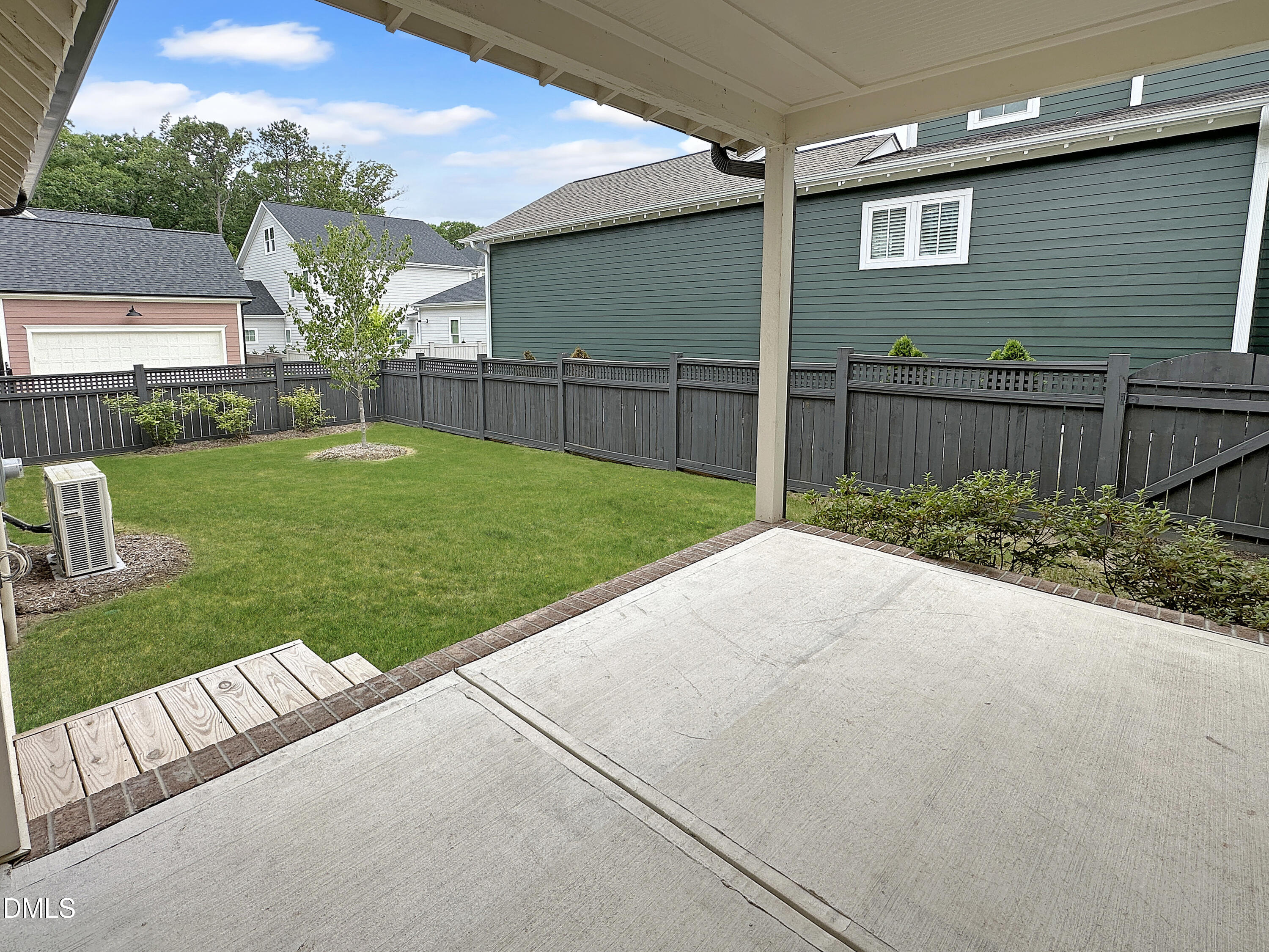 1037 Whitehall Circle