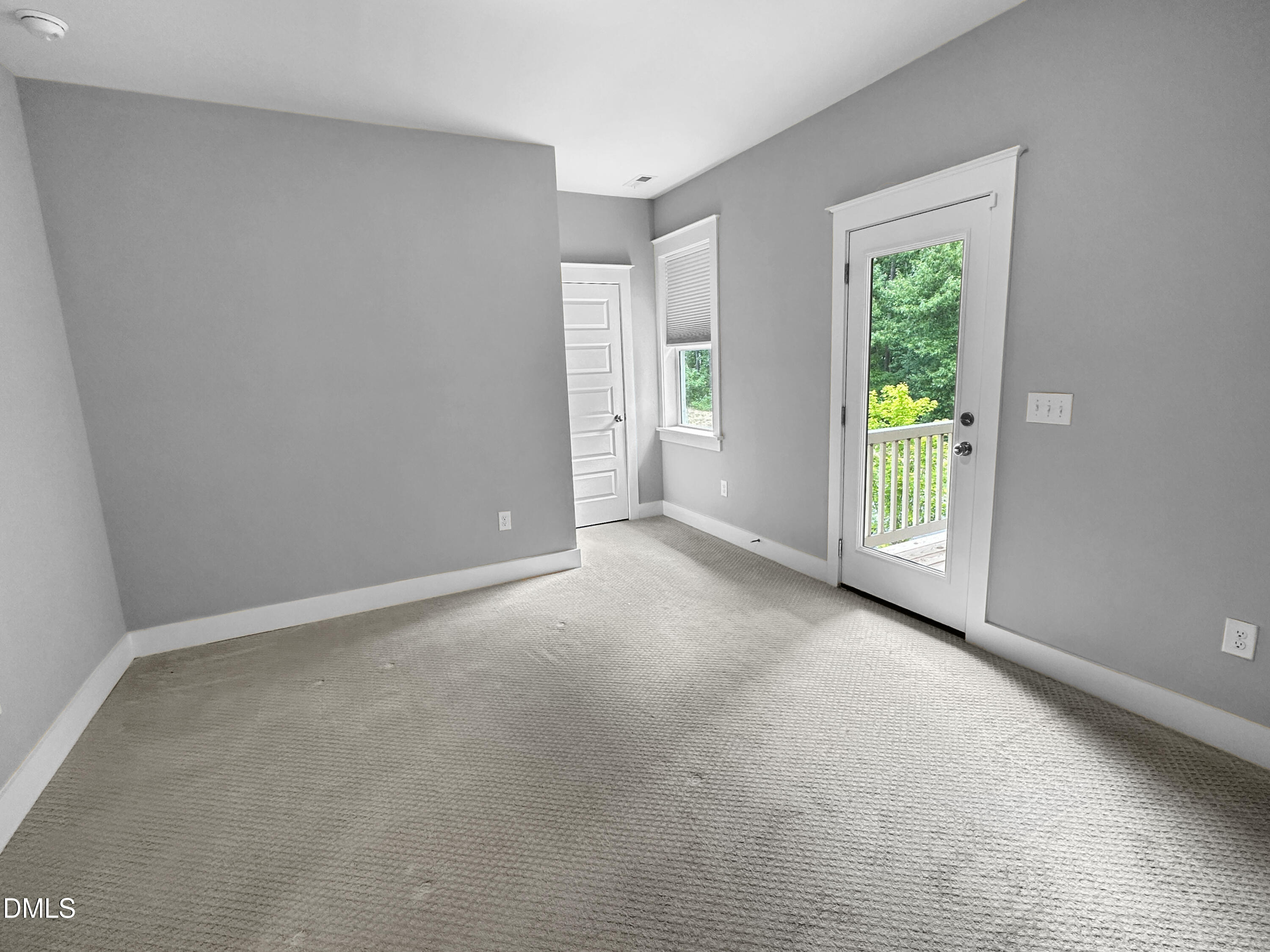 1037 Whitehall Circle