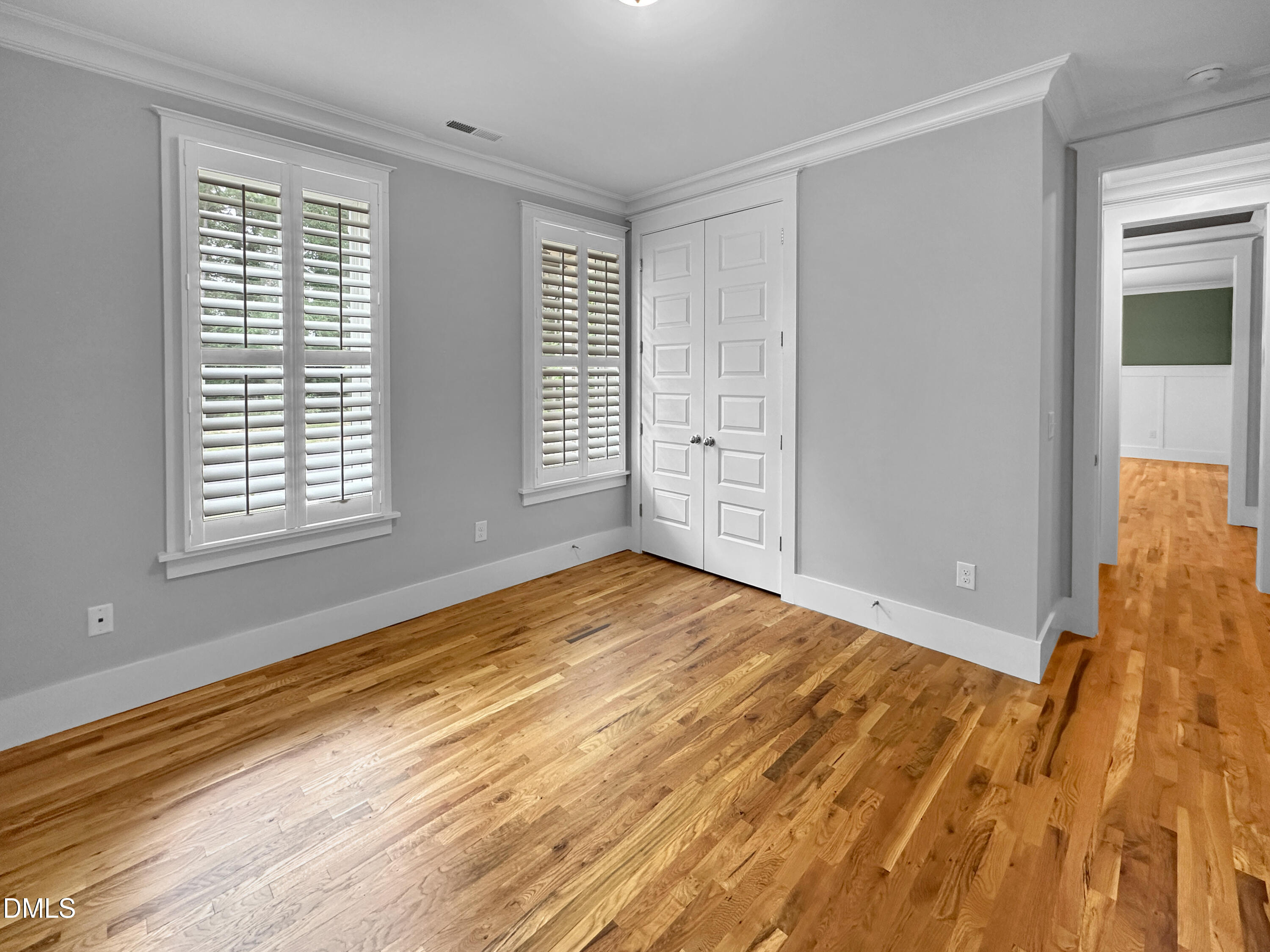 1037 Whitehall Circle