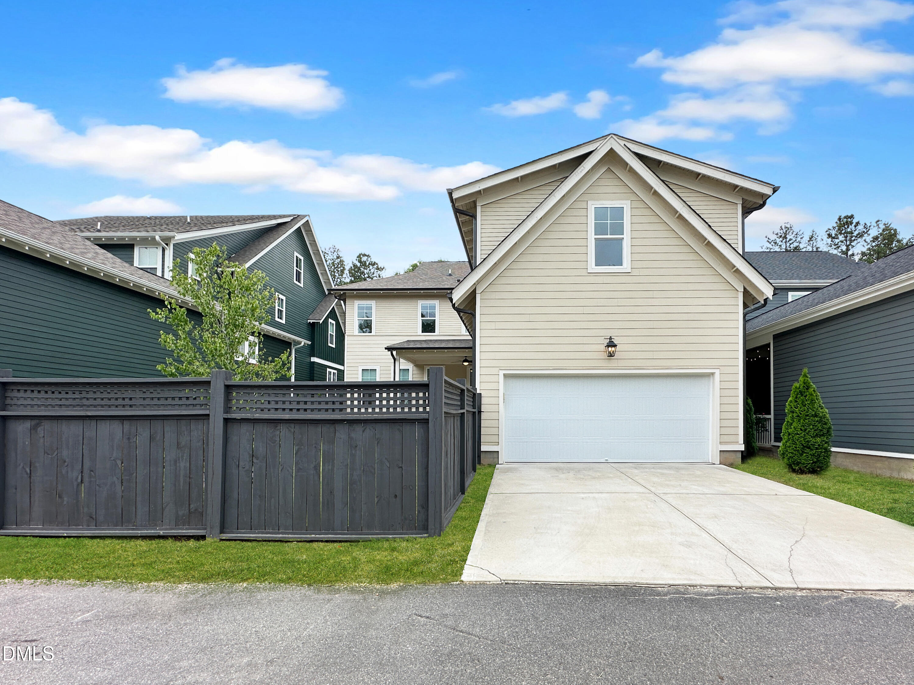 1037 Whitehall Circle