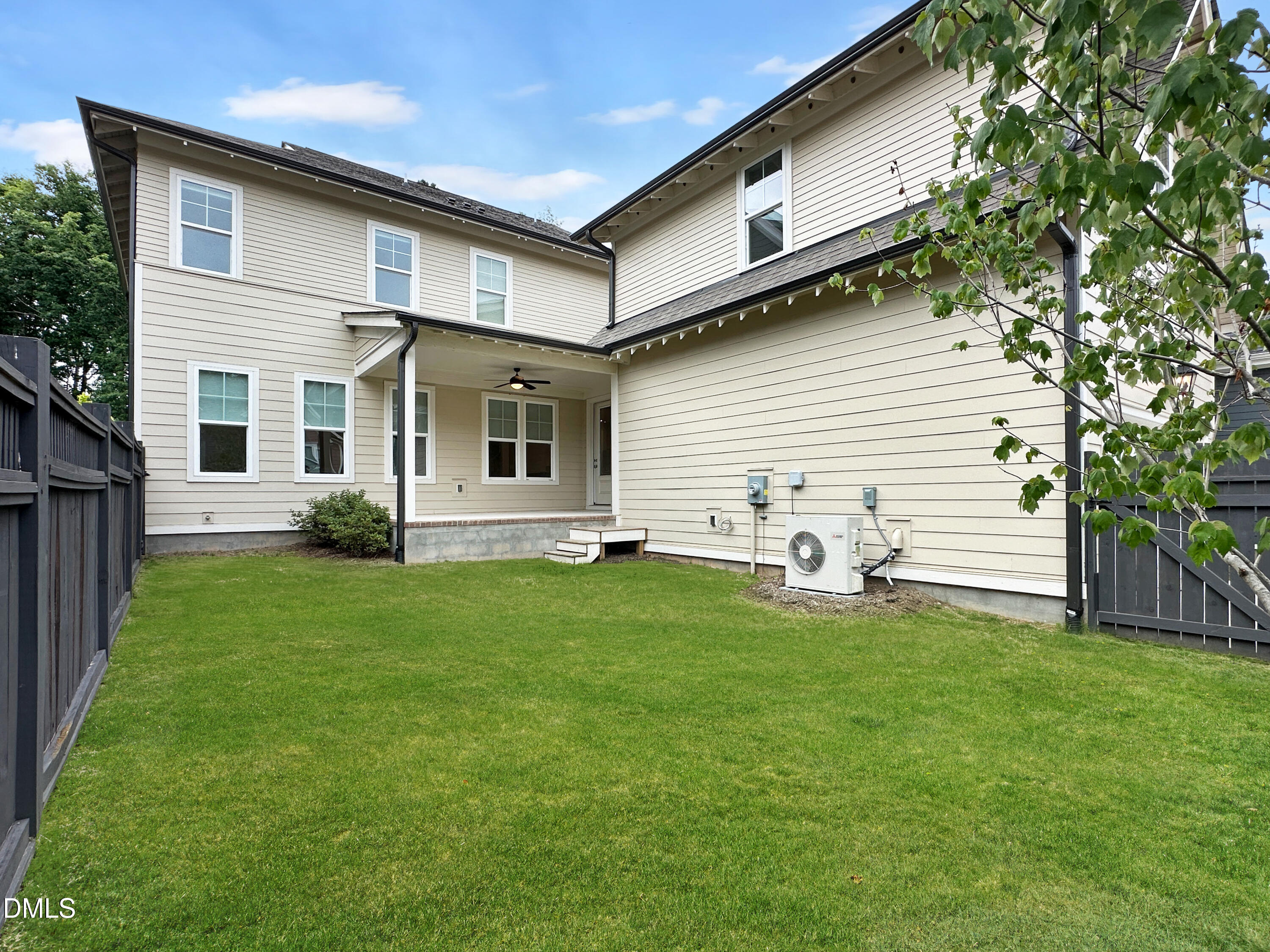 1037 Whitehall Circle