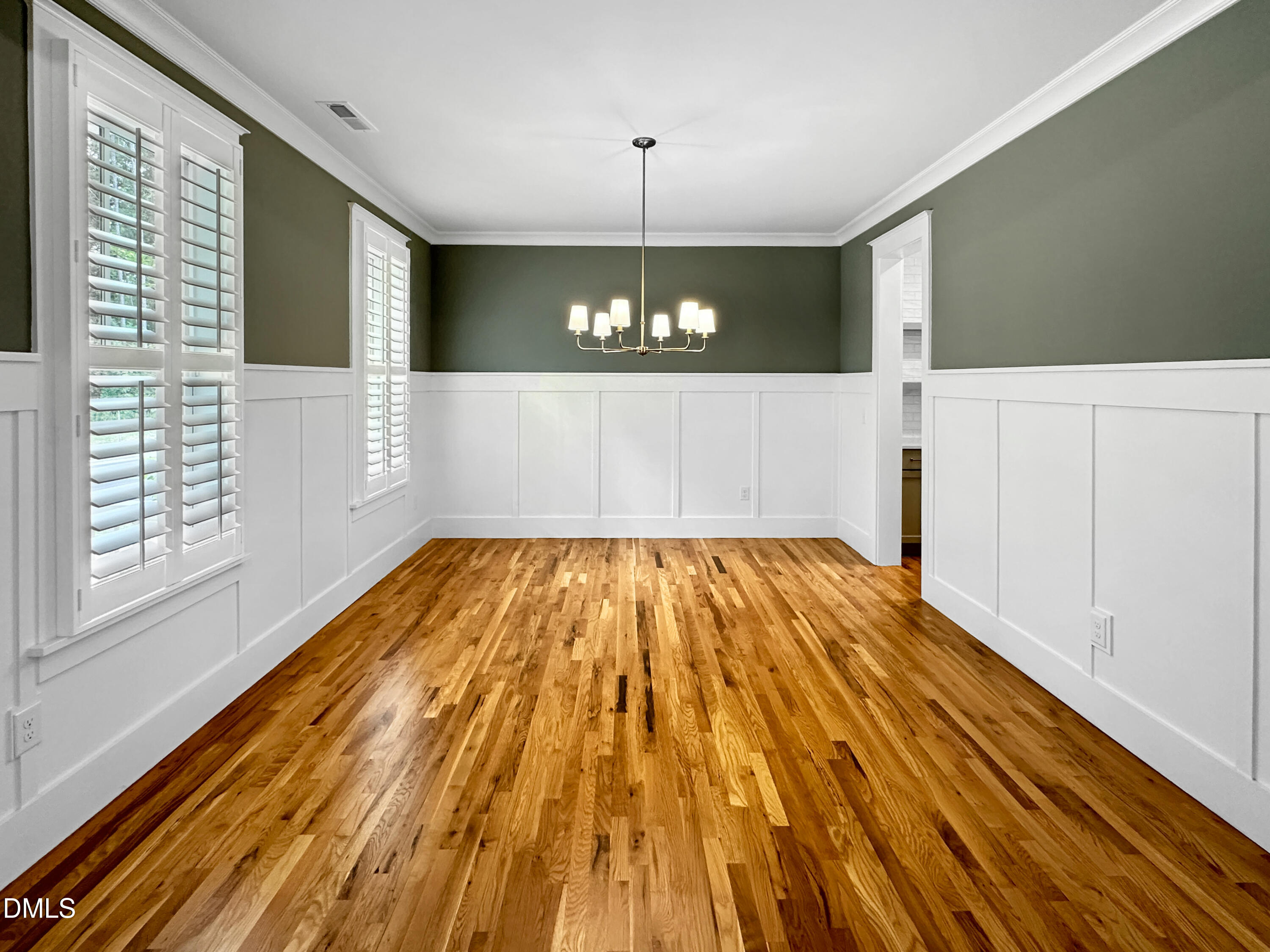 1037 Whitehall Circle