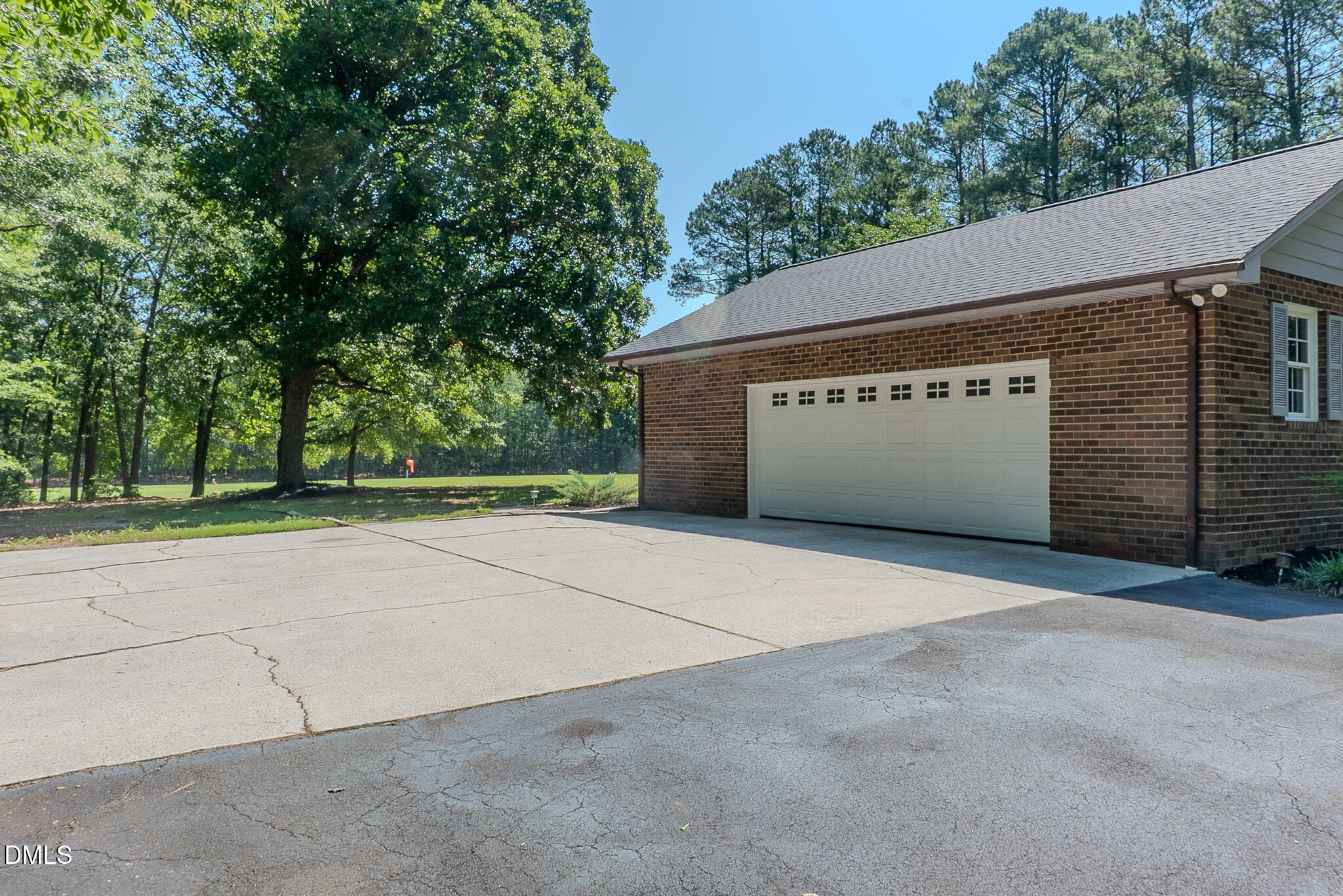 5301 Sky Lane Drive