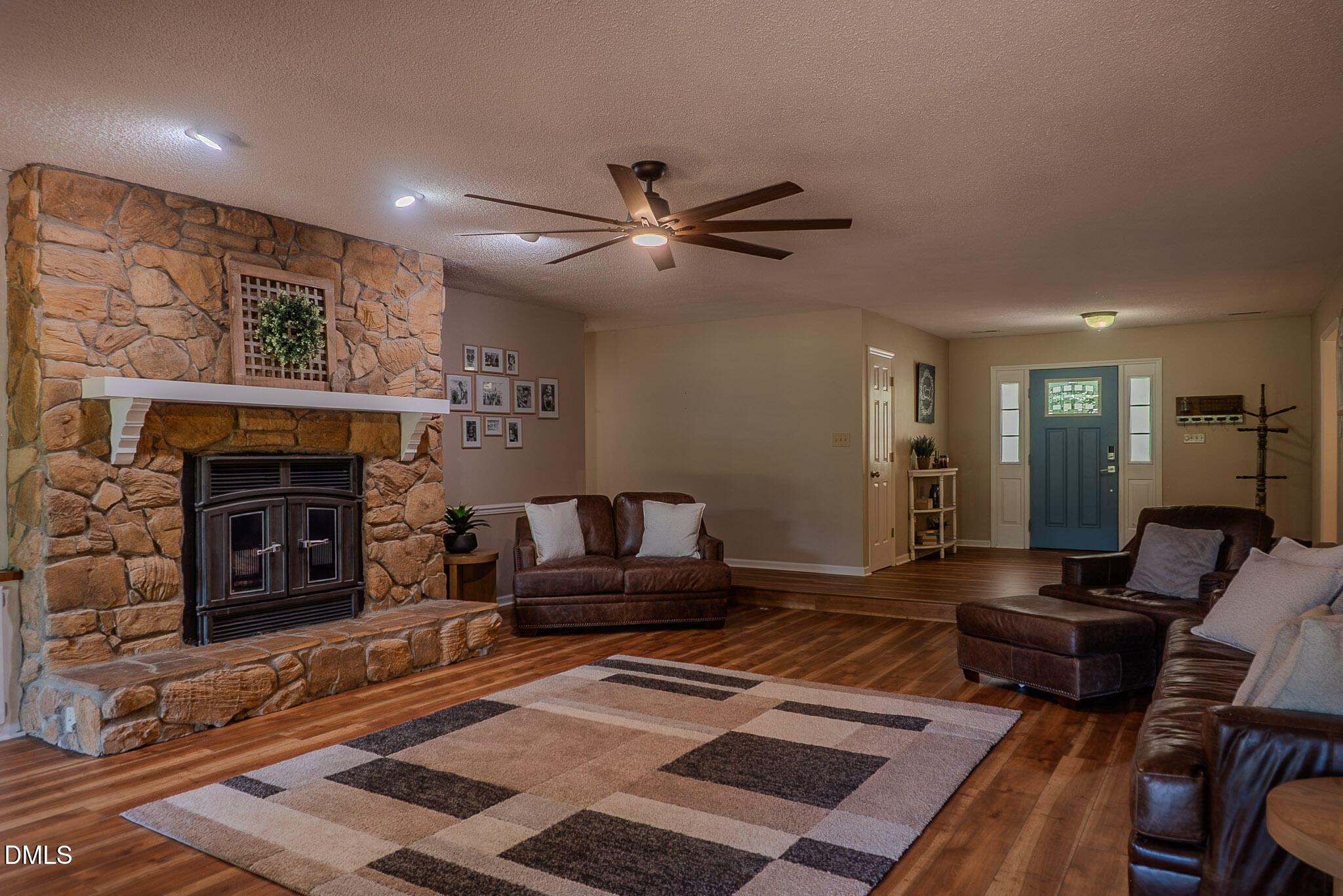 5301 Sky Lane Drive