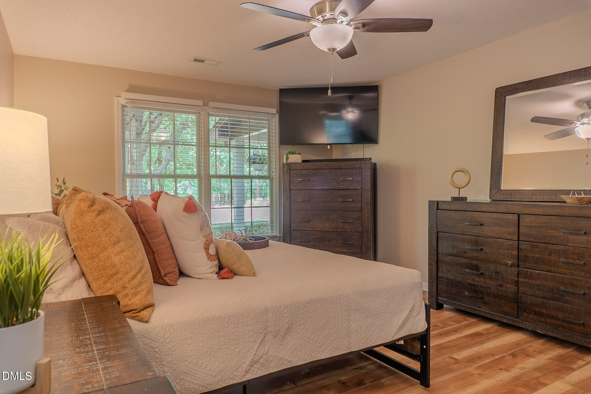 5301 Sky Lane Drive