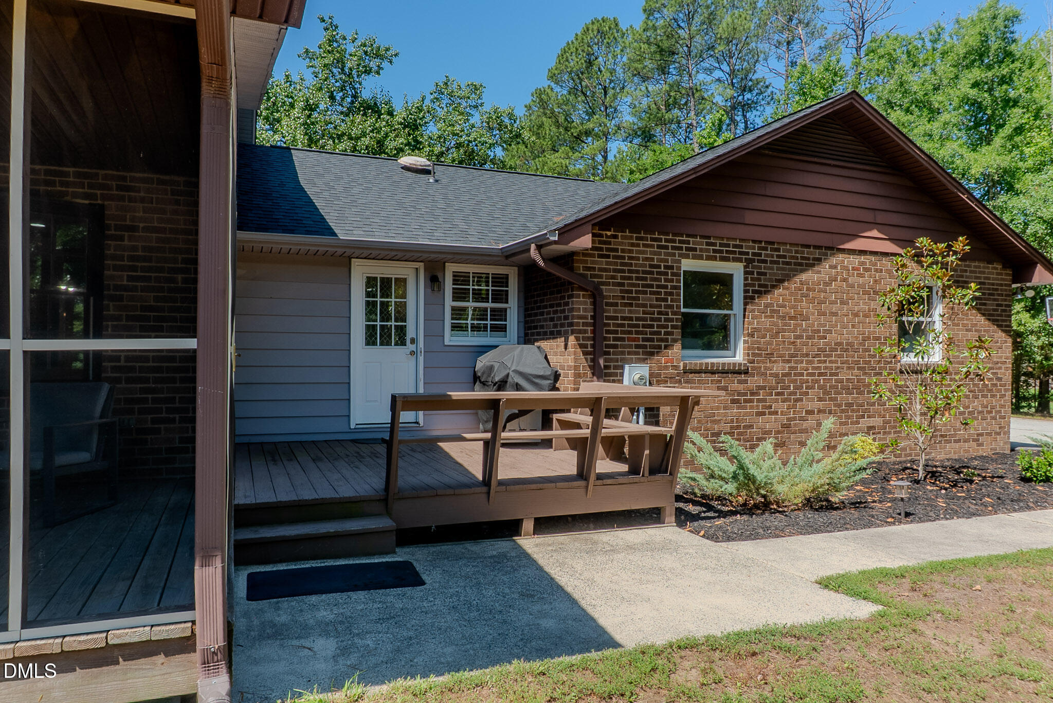 5301 Sky Lane Drive
