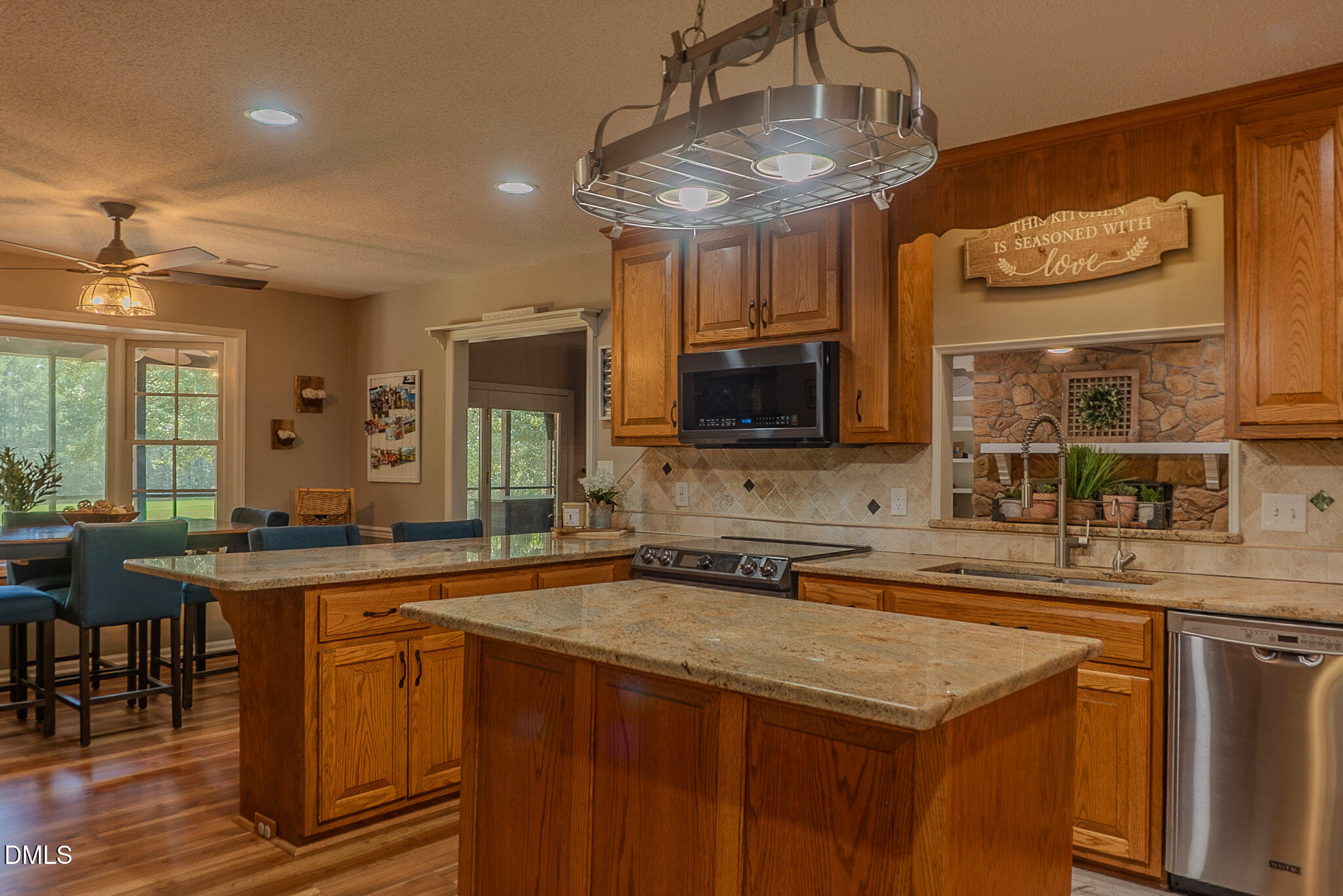 5301 Sky Lane Drive