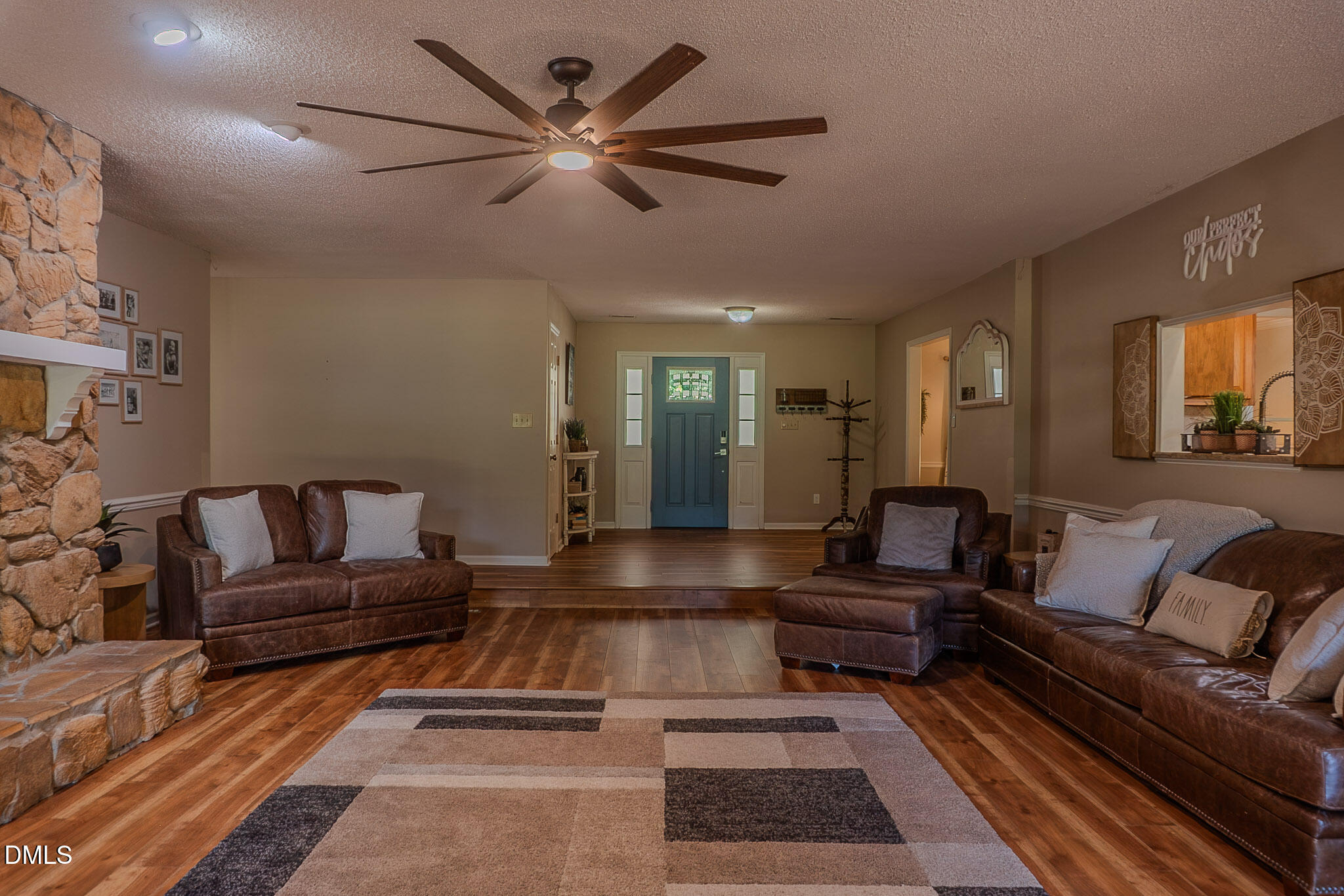 5301 Sky Lane Drive