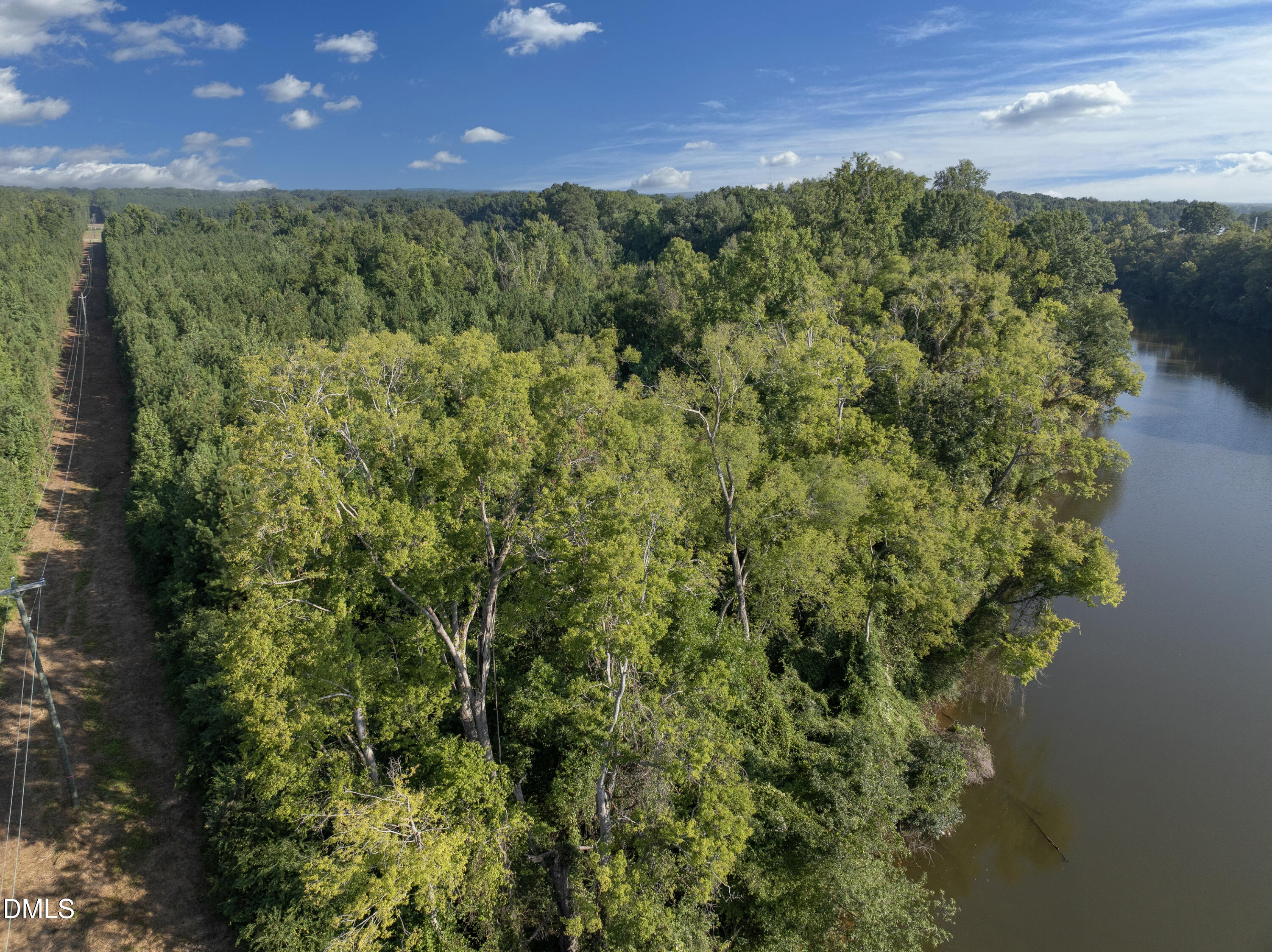 833 River Point Road