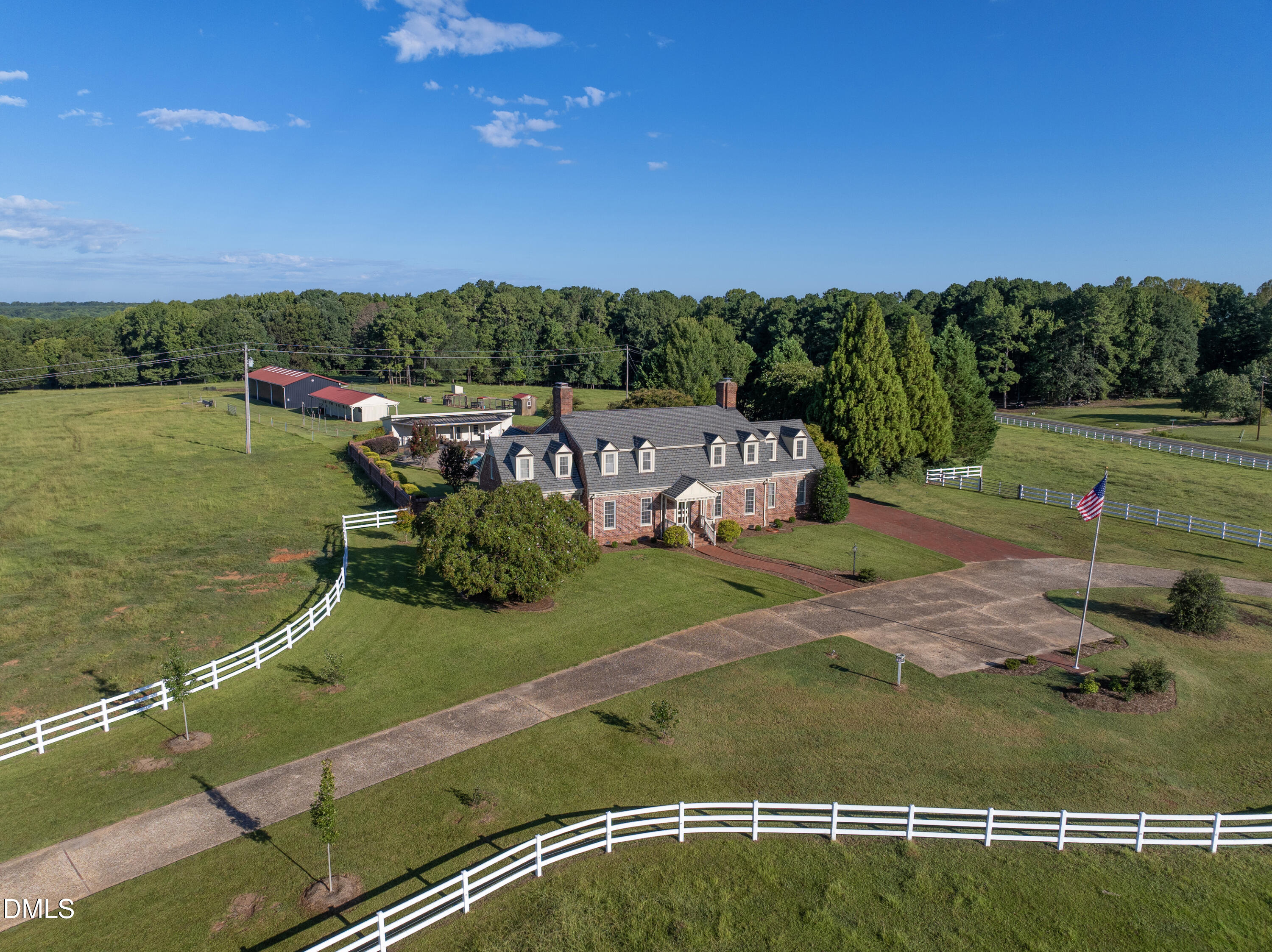 32 Wes Sandling Road