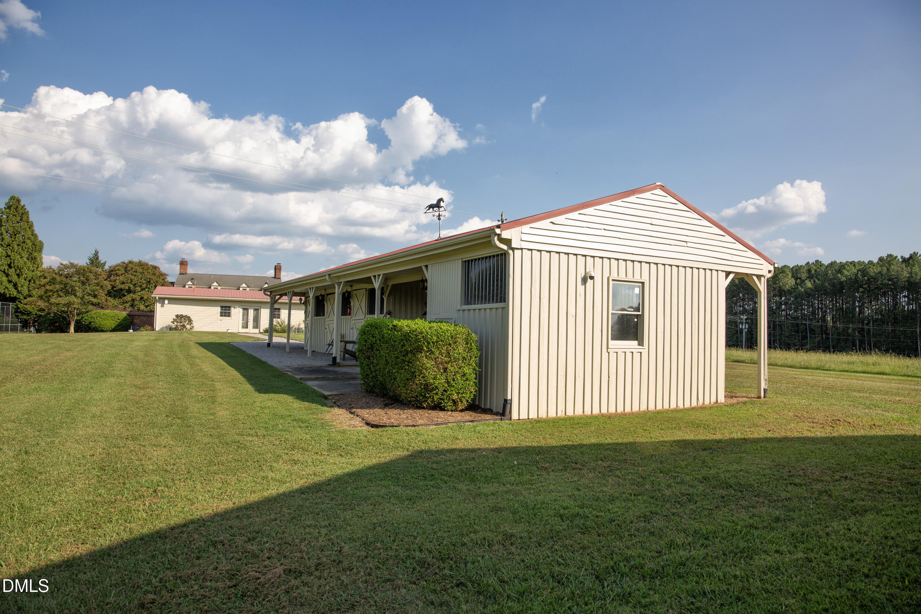 32 Wes Sandling Road
