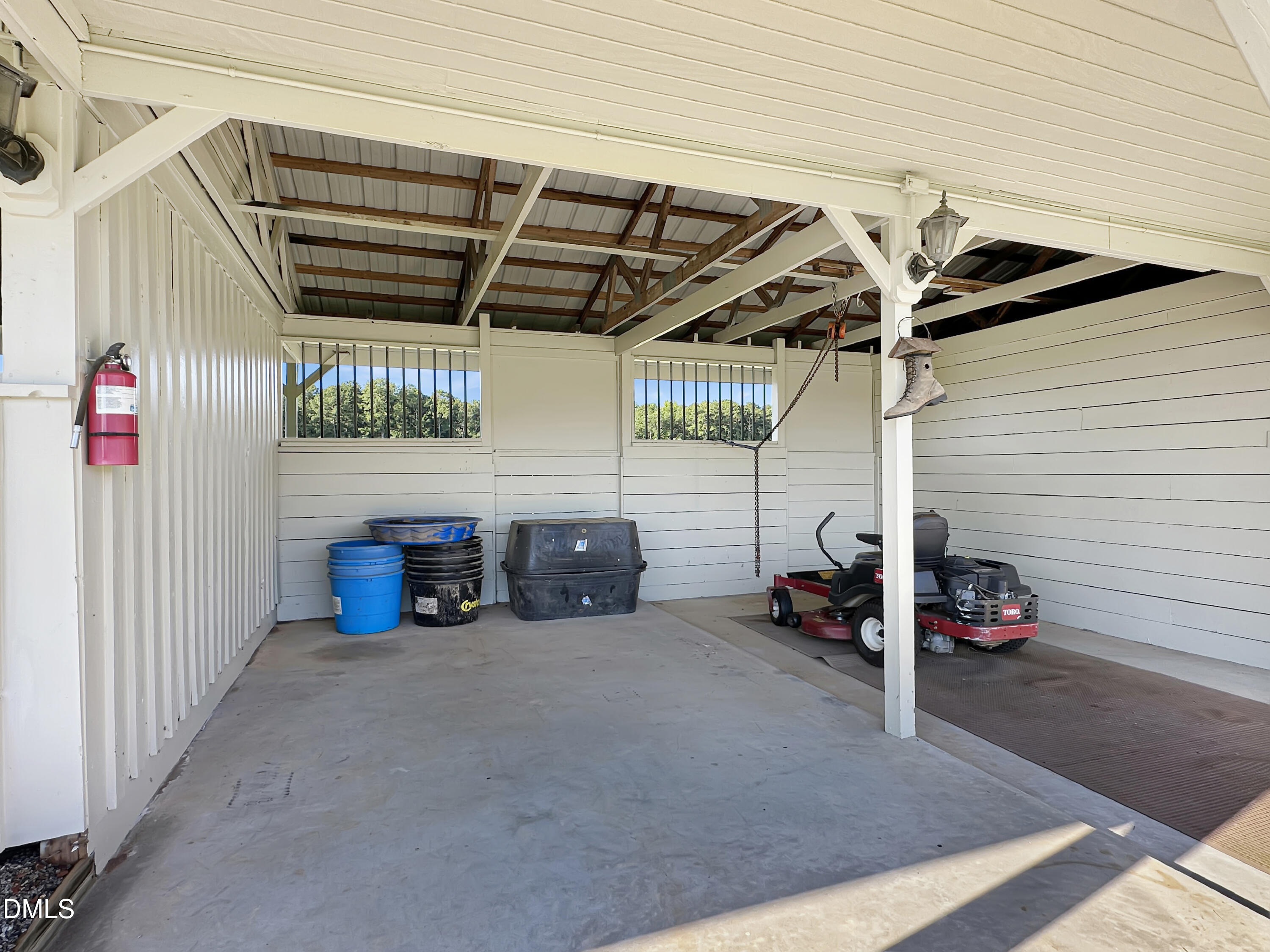 32 Wes Sandling Road