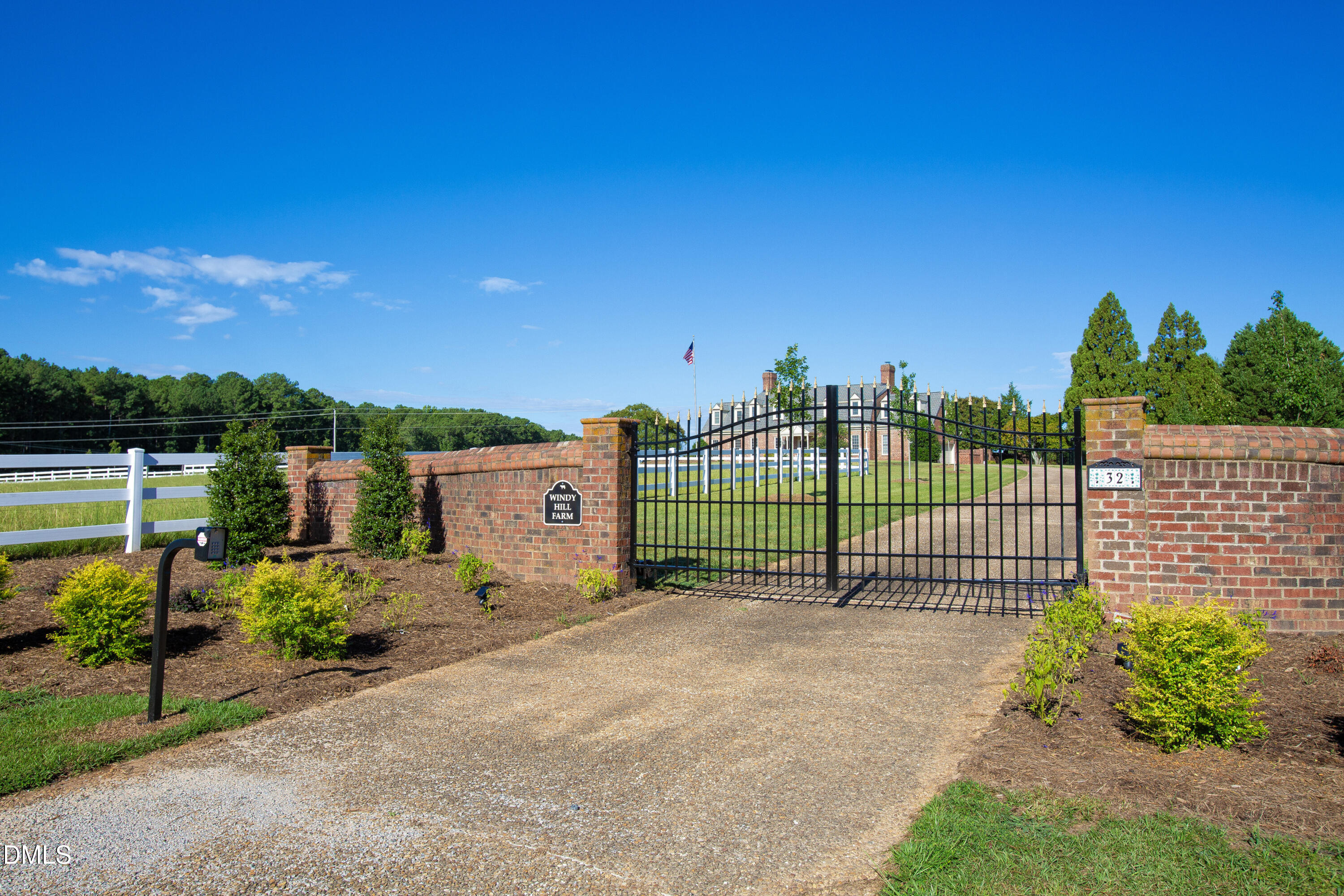 32 Wes Sandling Road