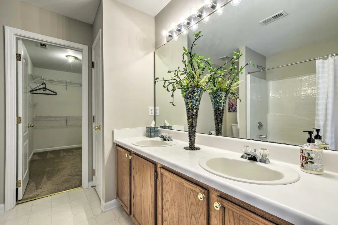 4801 Loganshire Lane