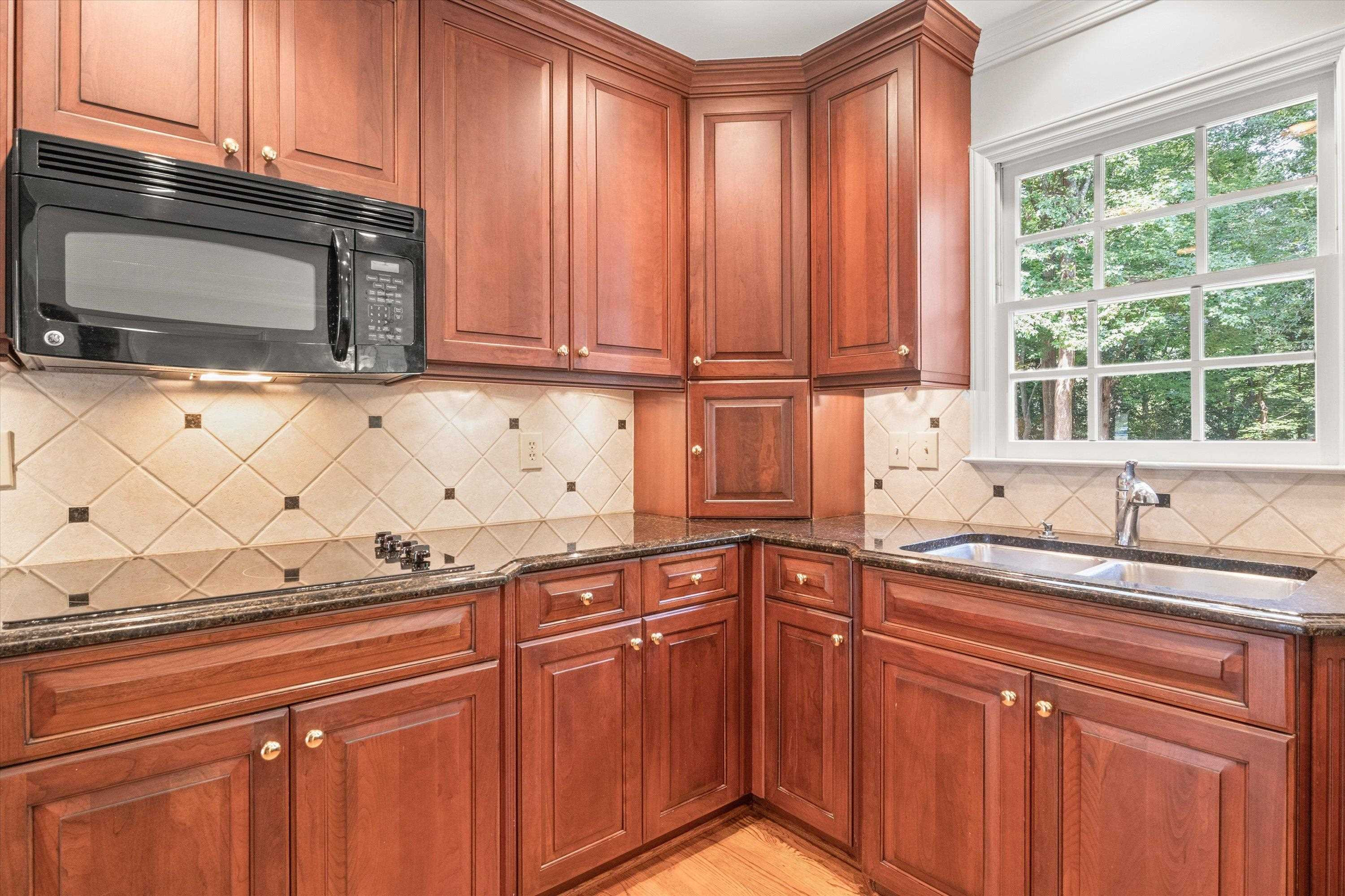 5408 Rockholly Court