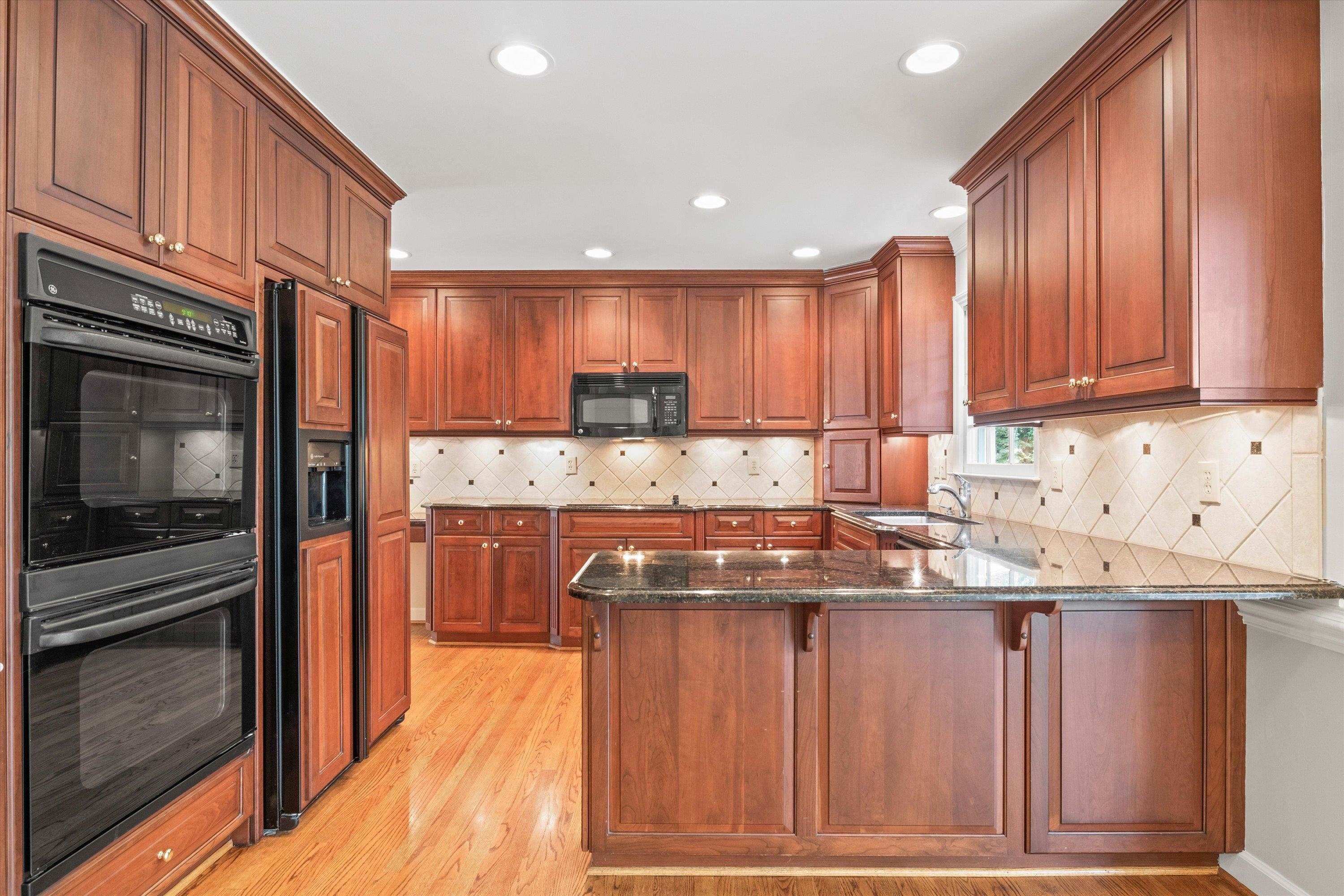 5408 Rockholly Court