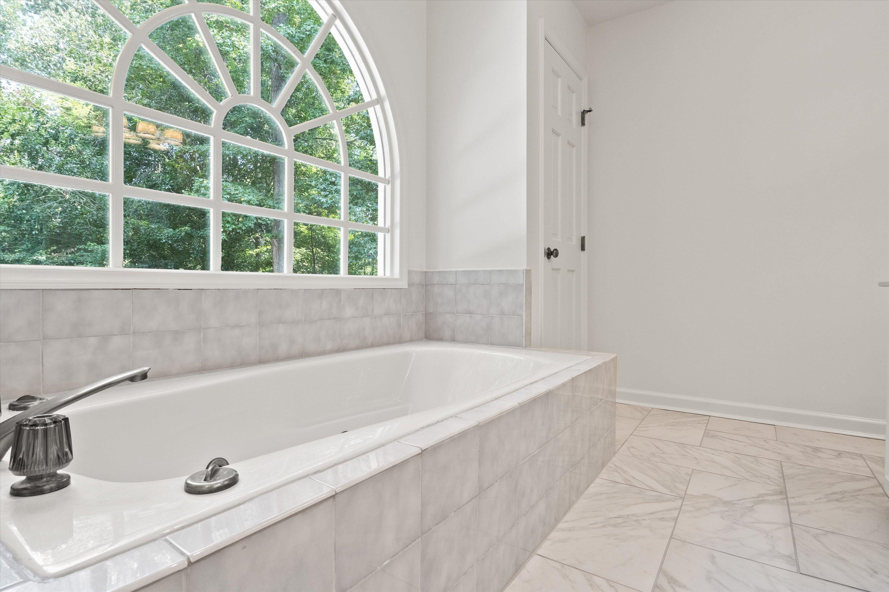 5408 Rockholly Court