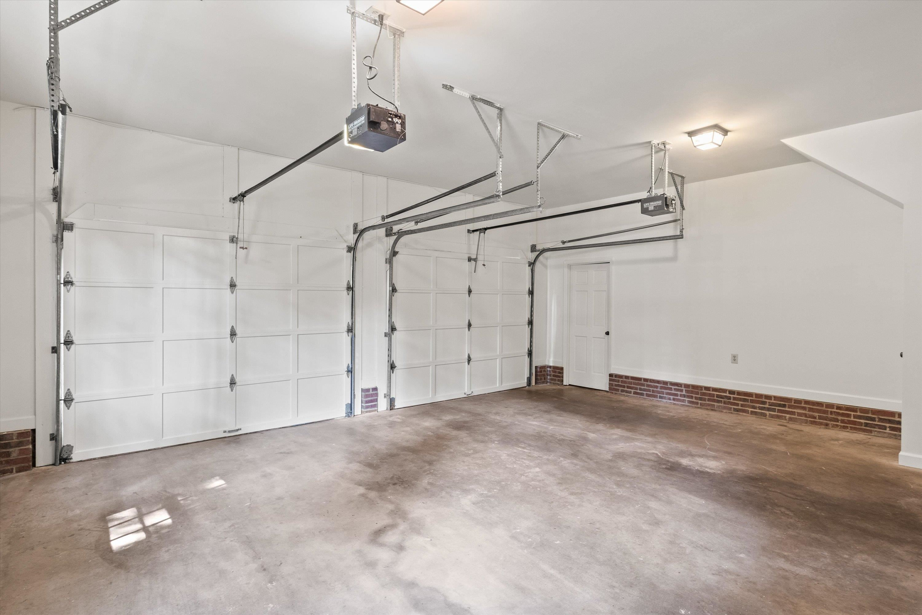 5408 Rockholly Court