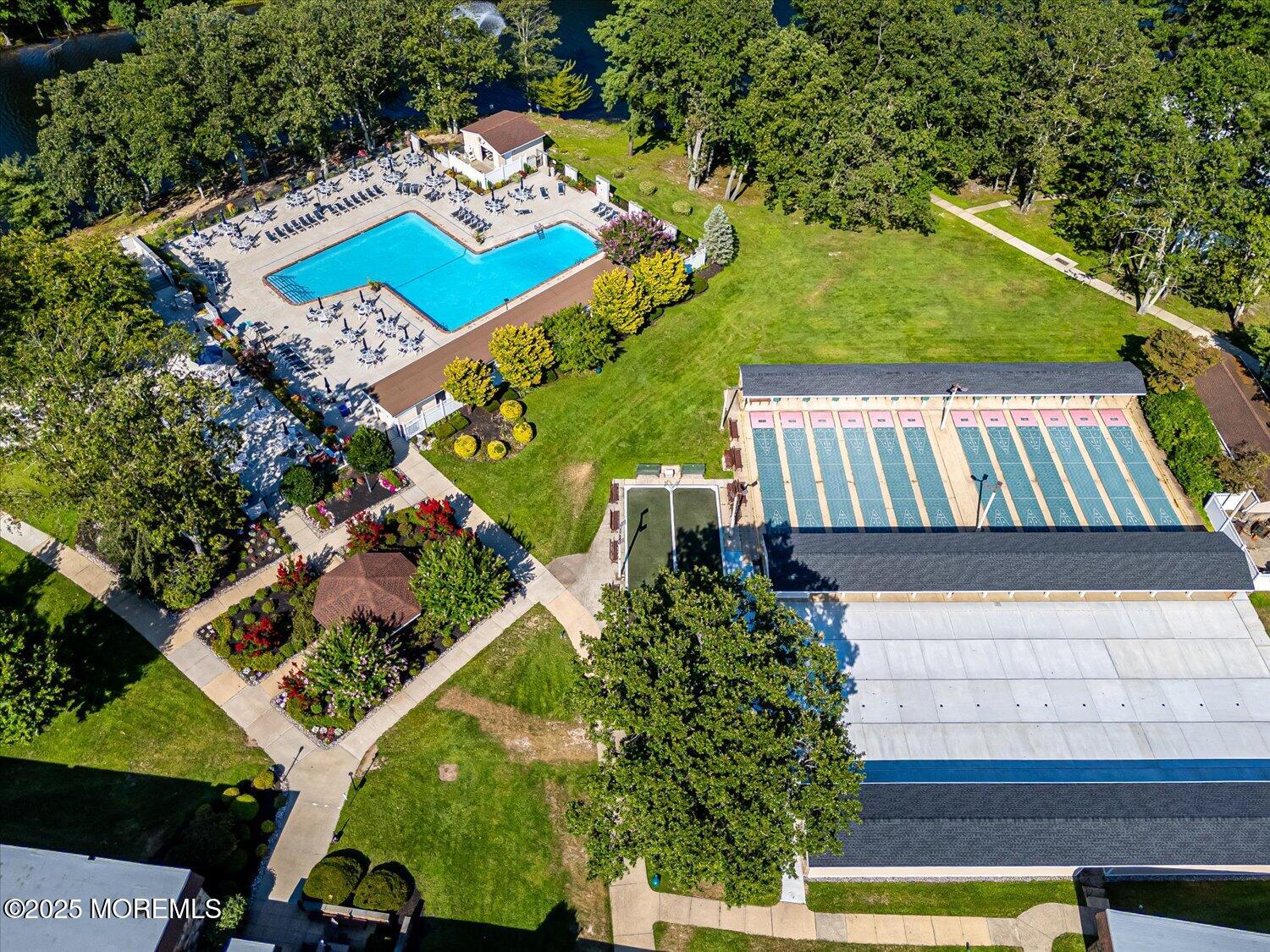 935A Thornhill Court