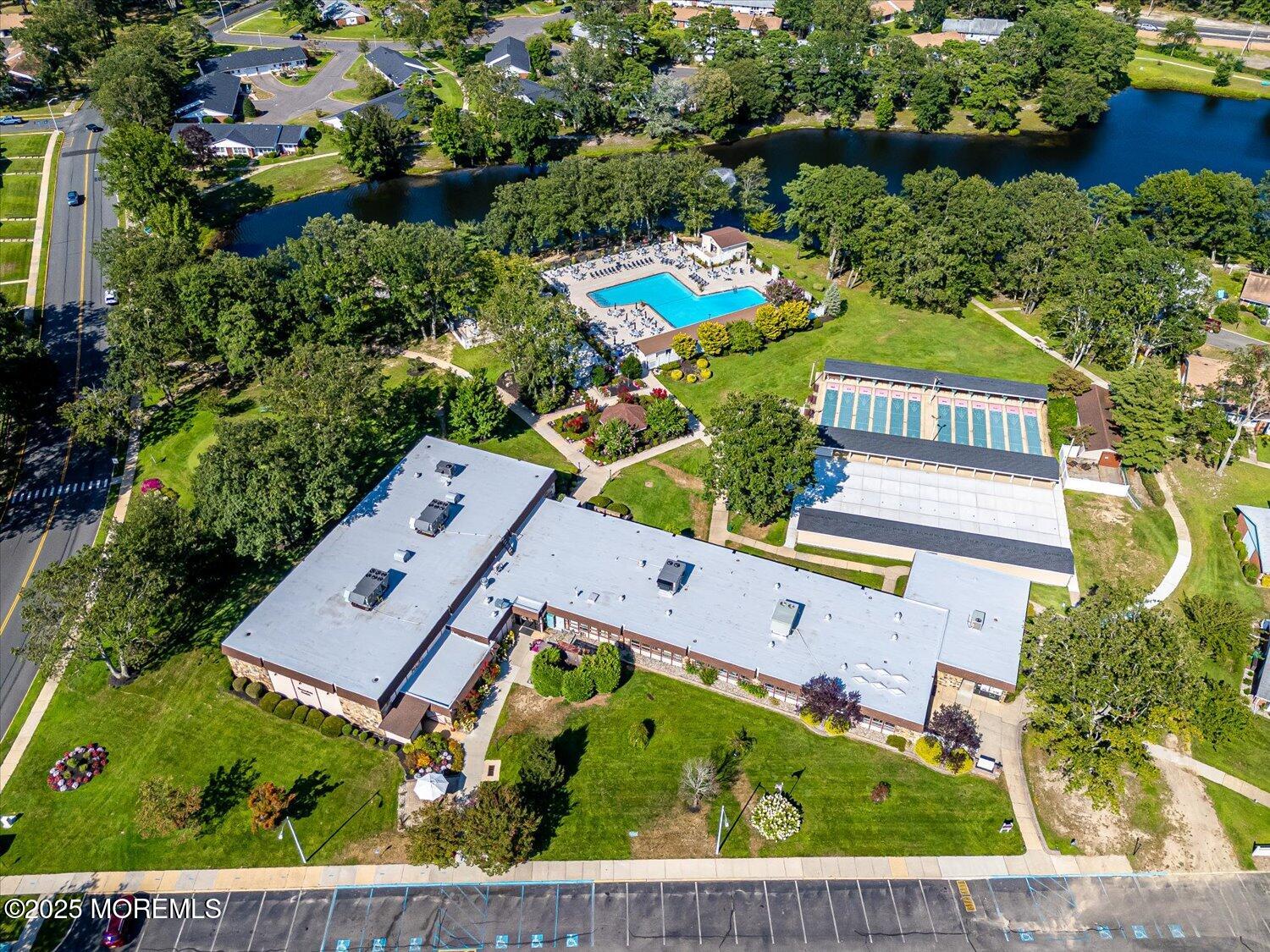 935A Thornhill Court