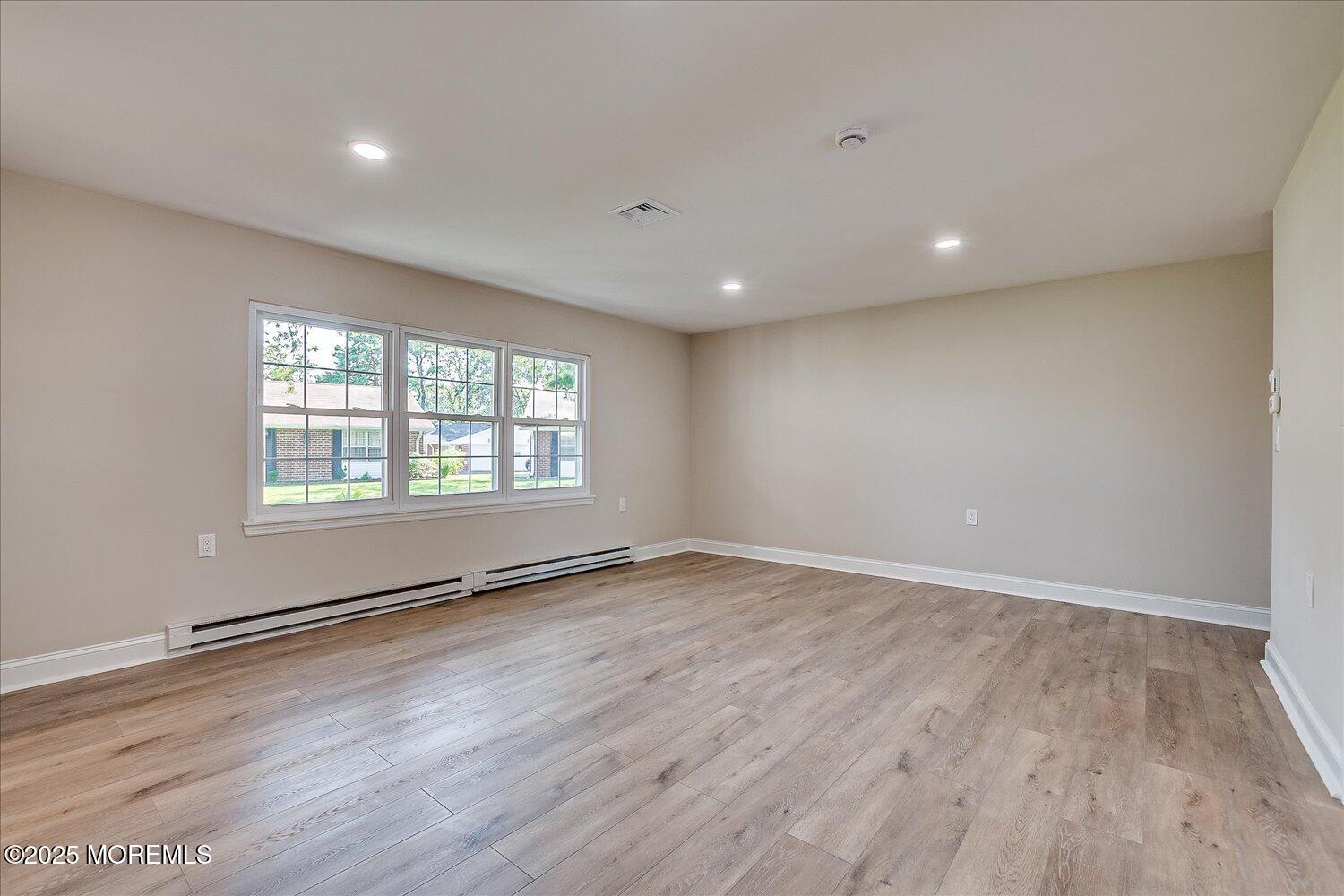 935A Thornhill Court