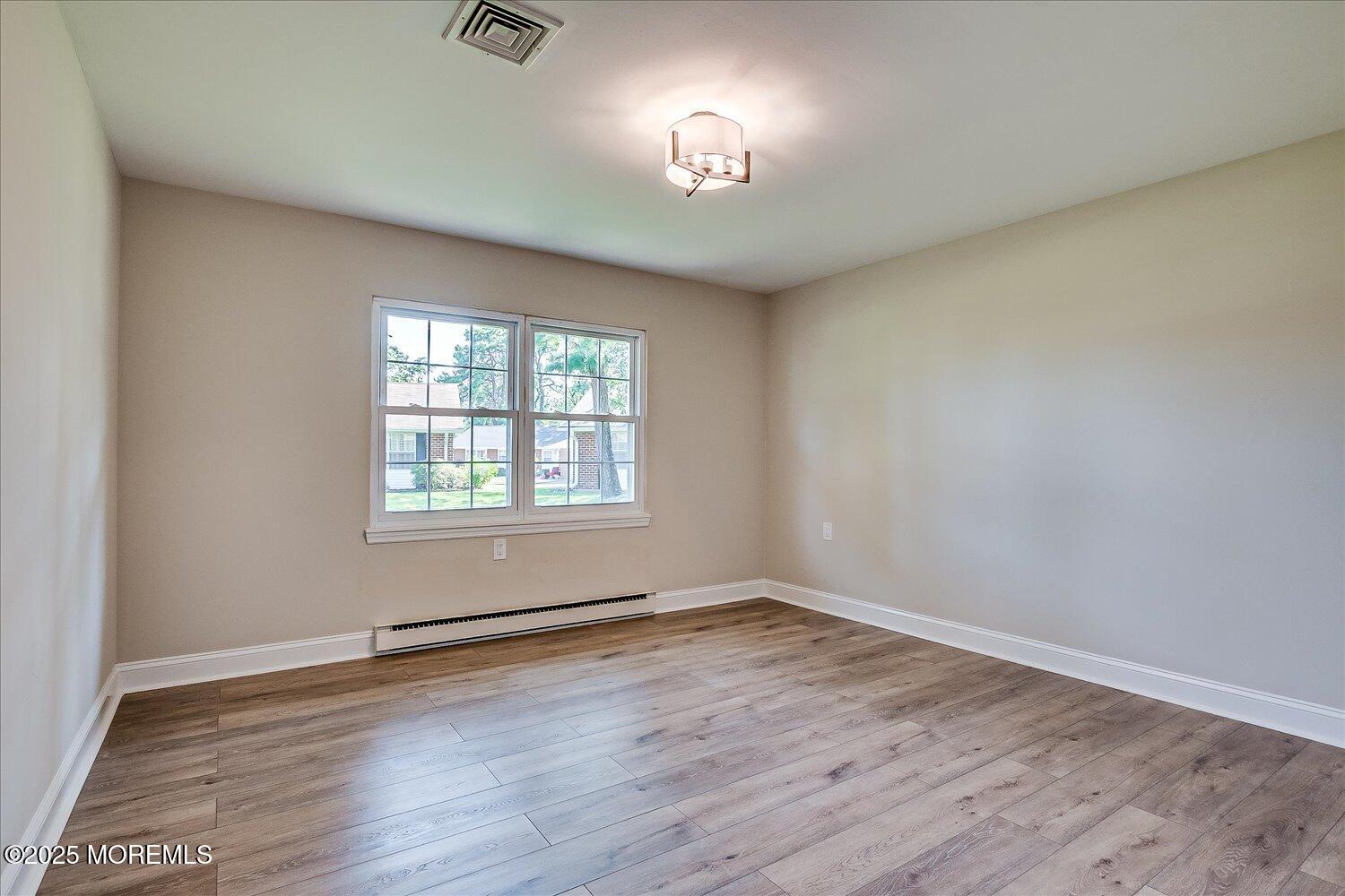 935A Thornhill Court